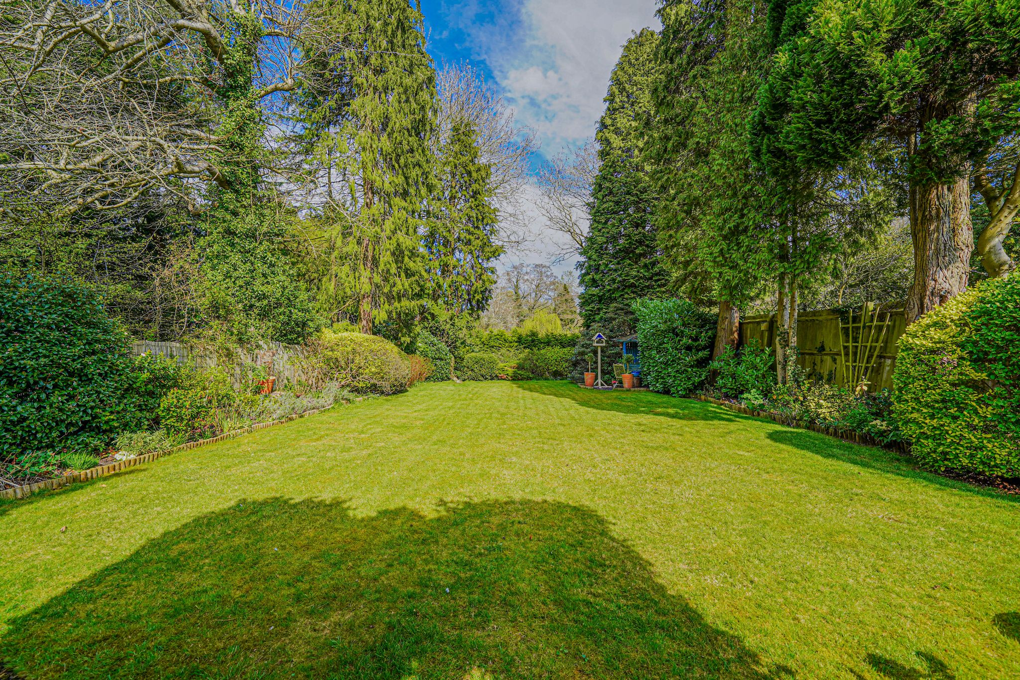 4 bedroom detached house SSTC in Solihull - Photograph 5.