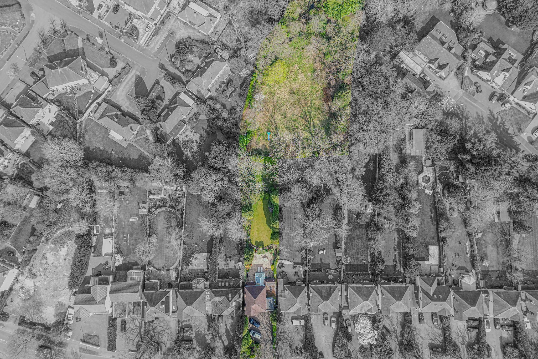 4 bedroom detached house SSTC in Solihull - Photograph 14.