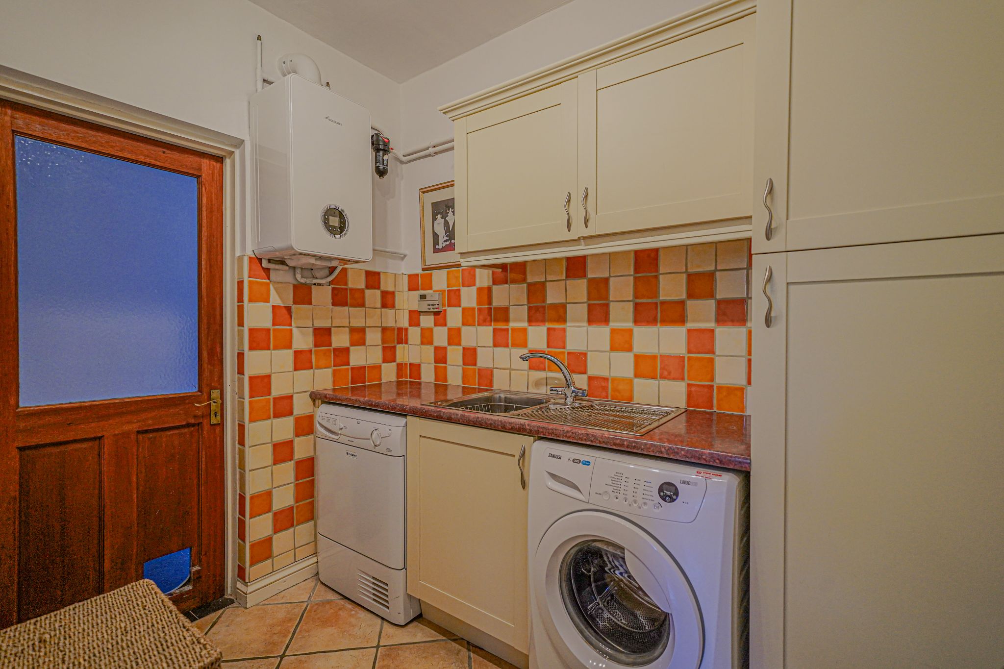 4 bedroom detached house SSTC in Solihull - Photograph 10.