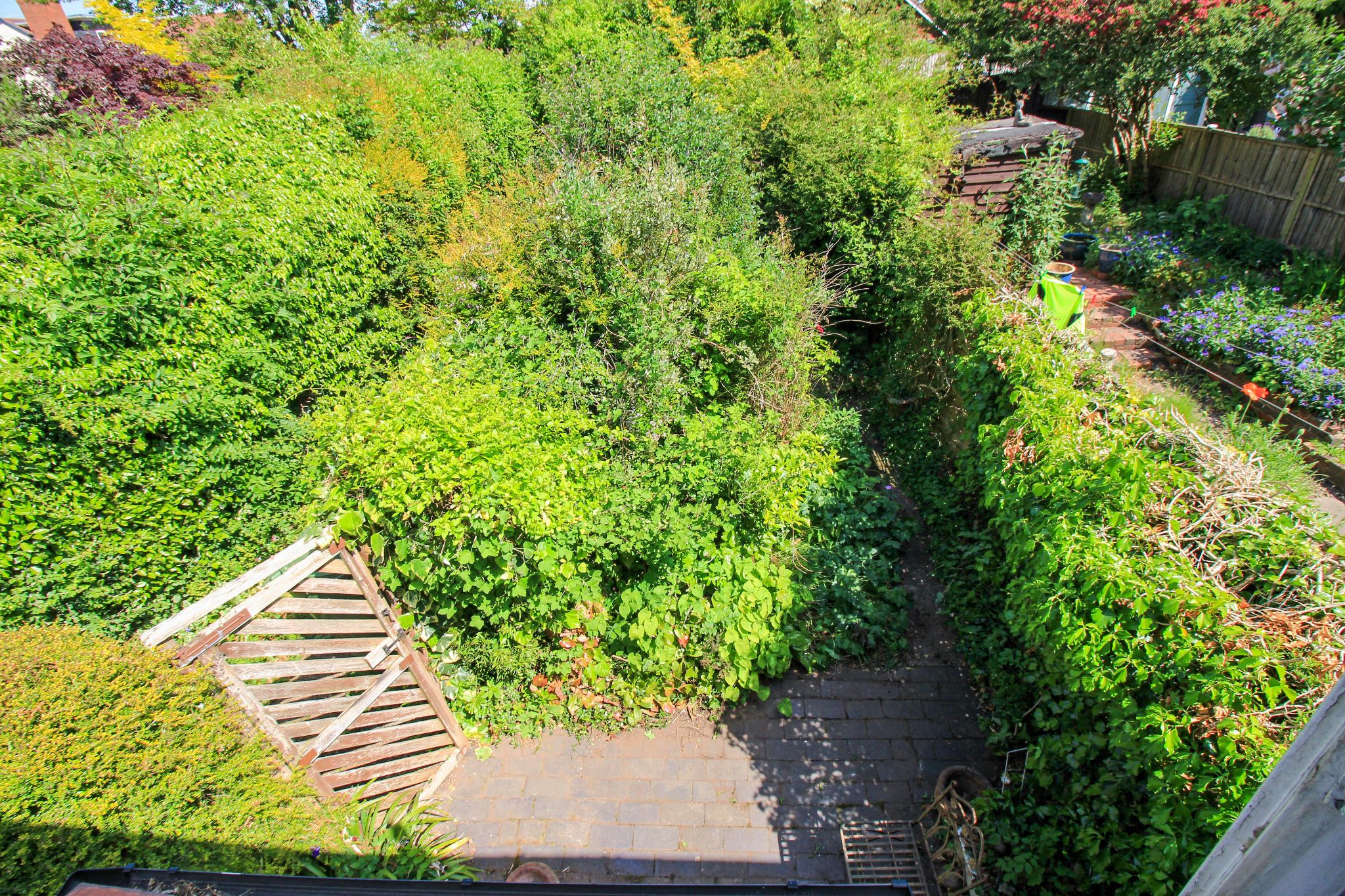 2 bedroom cottage house SSTC in Solihull - Photograph 5.