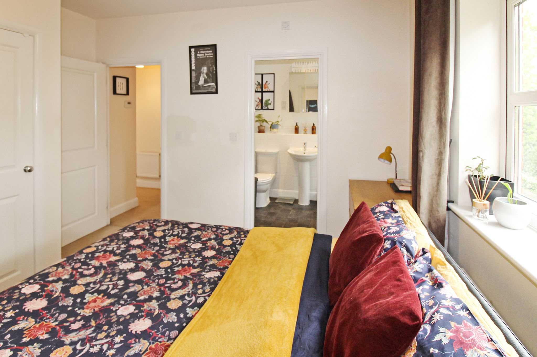 2 bedroom apartment flat/apartment SSTC in Solihull - Photograph 9.