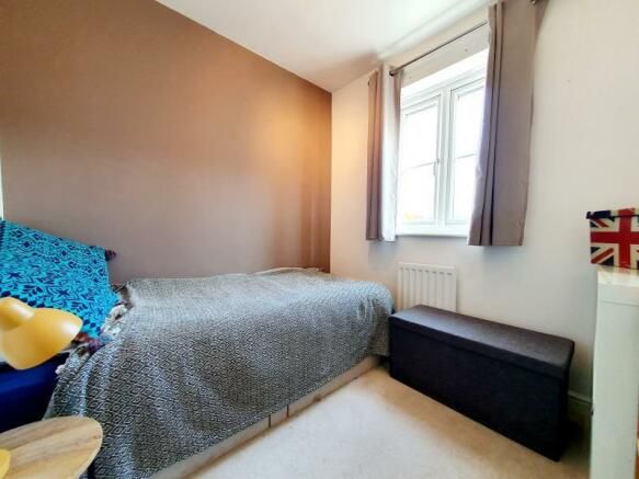 2 bedroom apartment flat/apartment SSTC in Solihull - Photograph 8.