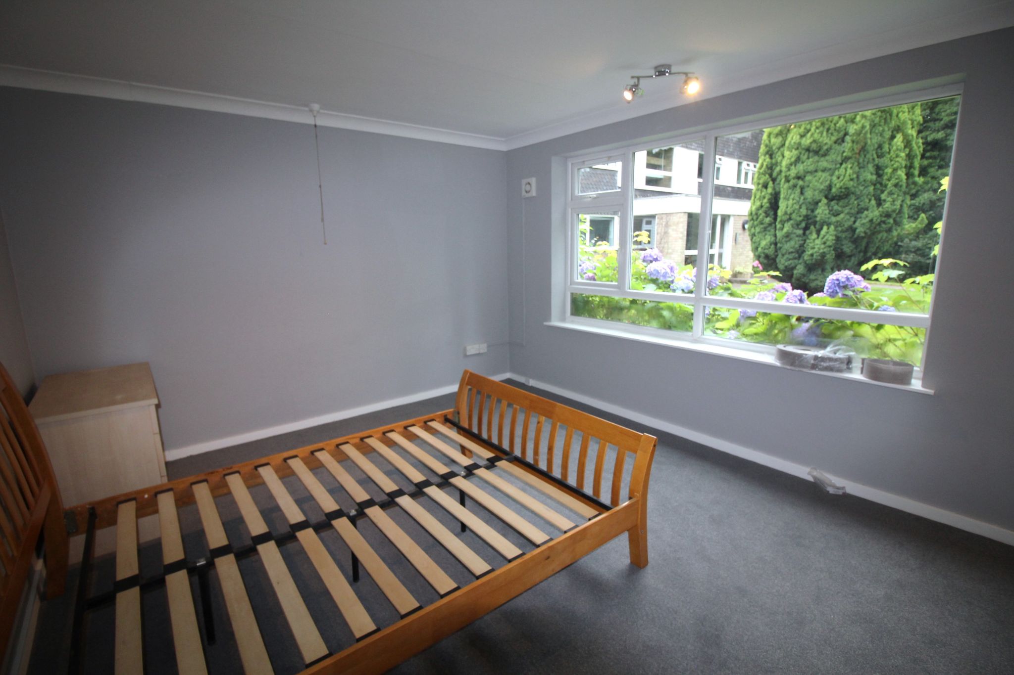 2 bedroom apartment flat/apartment SSTC in Solihull - Photograph 4.
