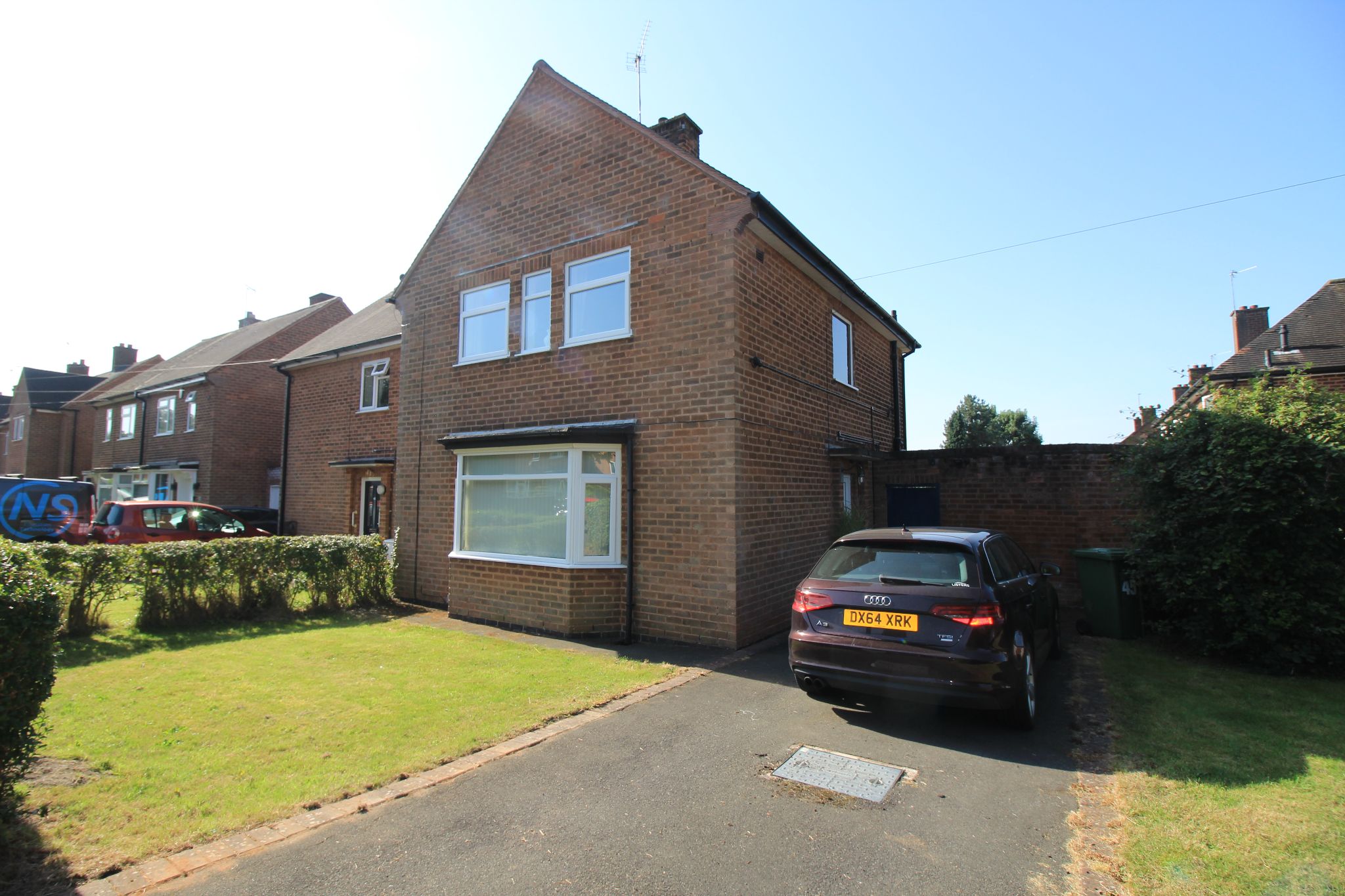 3 bedroom semi-detached house SSTC in Solihull - Photograph 3.