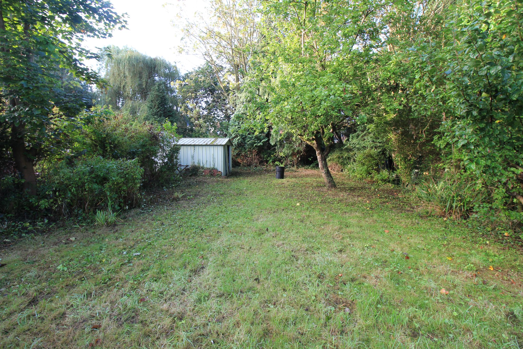 3 bedroom semi-detached house SSTC in Solihull - Photograph 4.