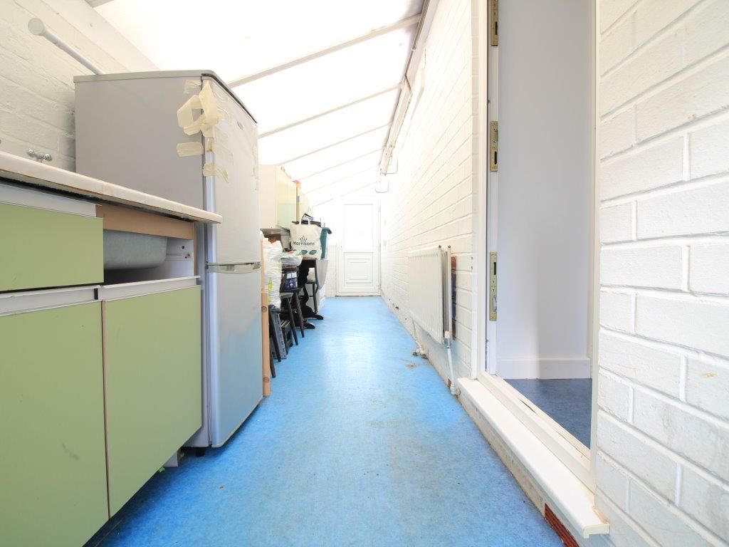 3 bedroom semi-detached house SSTC in Solihull - Photograph 6.