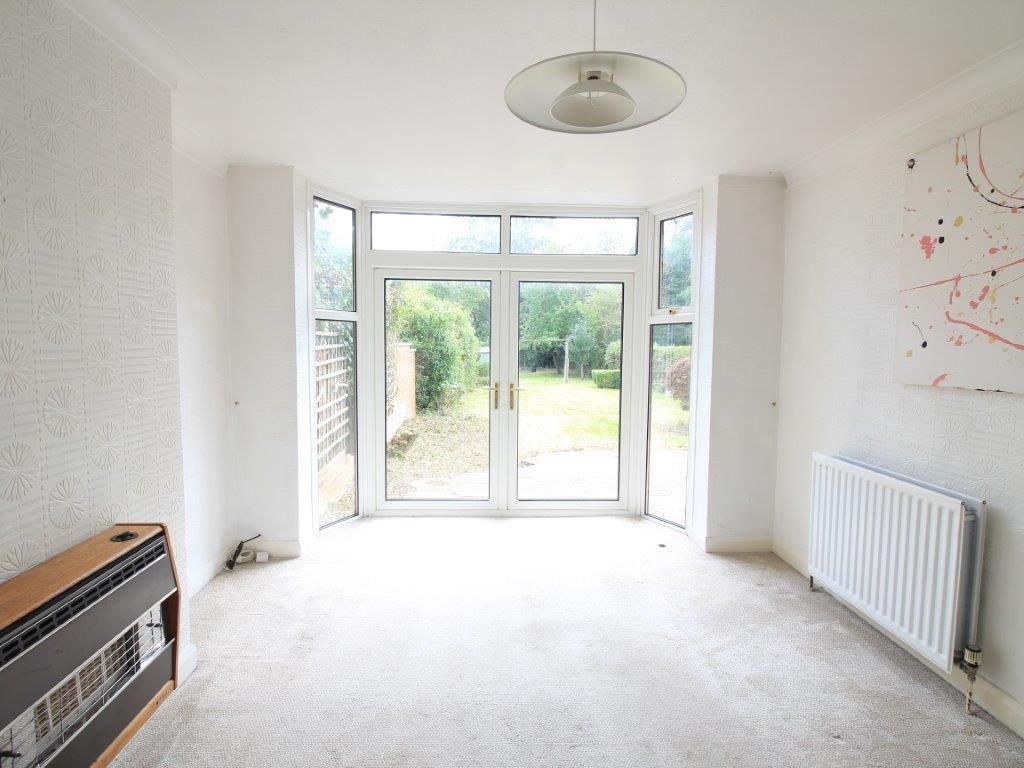 3 bedroom semi-detached house SSTC in Solihull - Photograph 3.