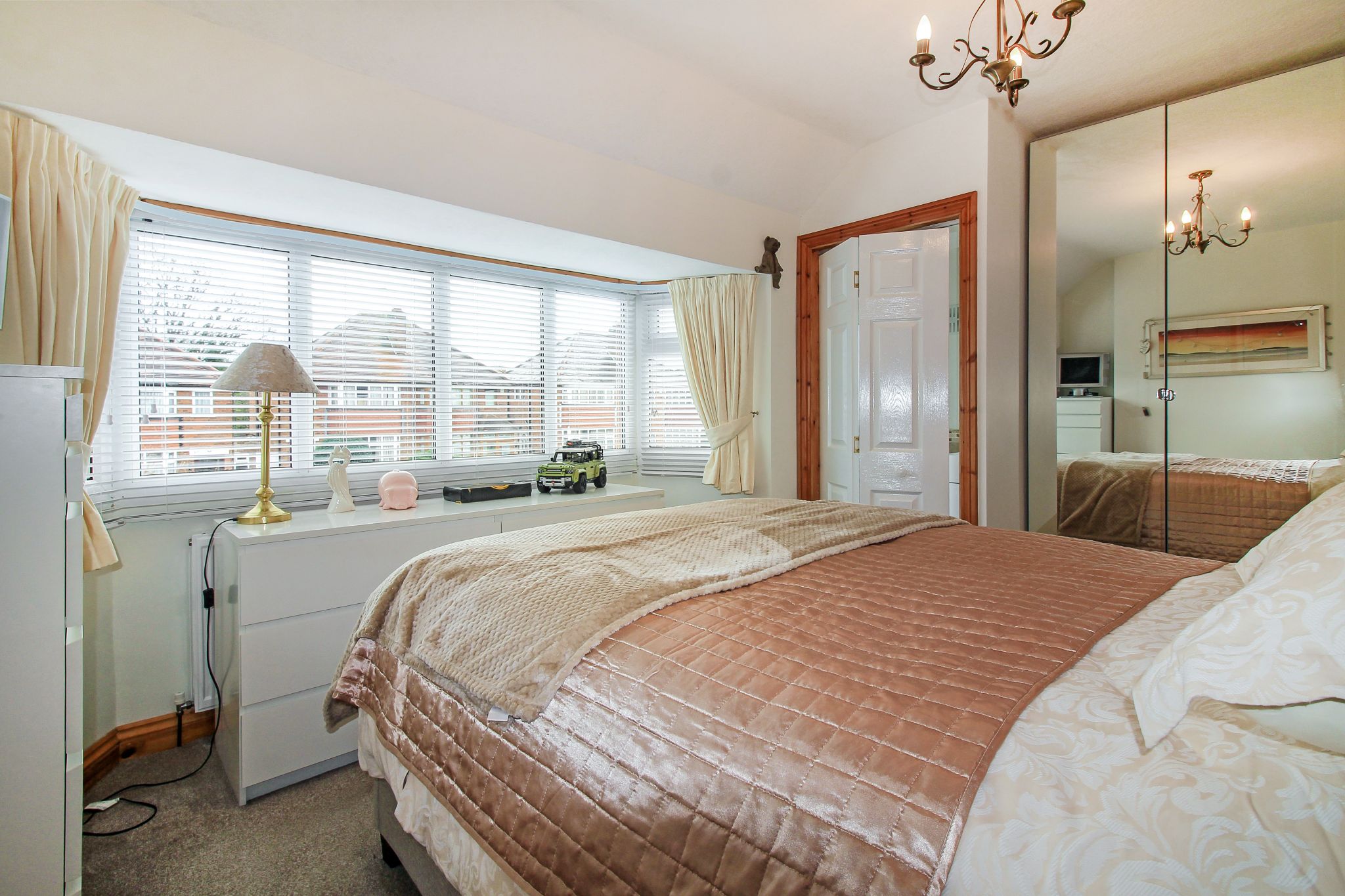 3 bedroom semi-detached house SSTC in Solihull - Photograph 9.