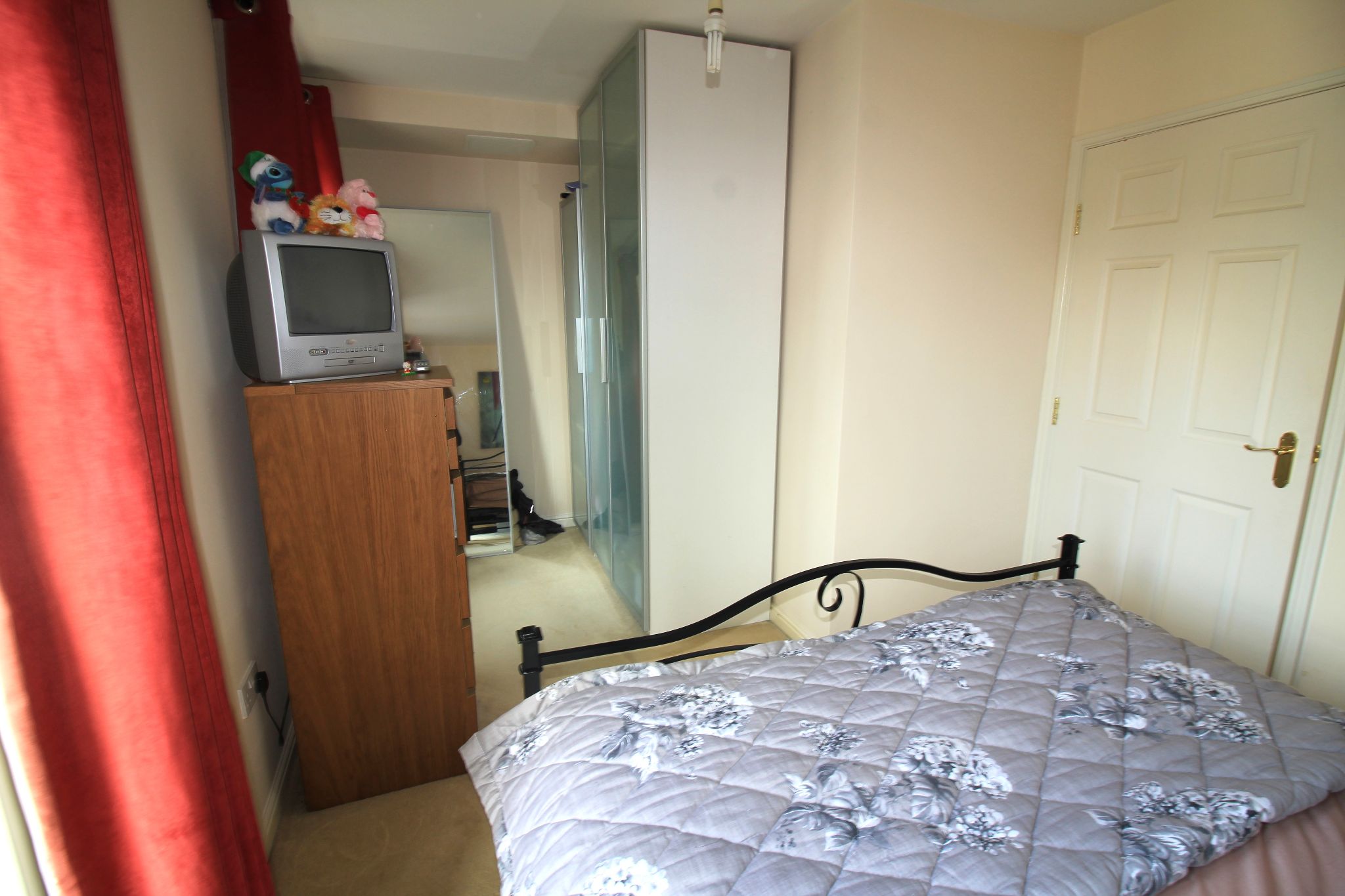 2 bedroom apartment flat/apartment SSTC in Solihull - Photograph 6.