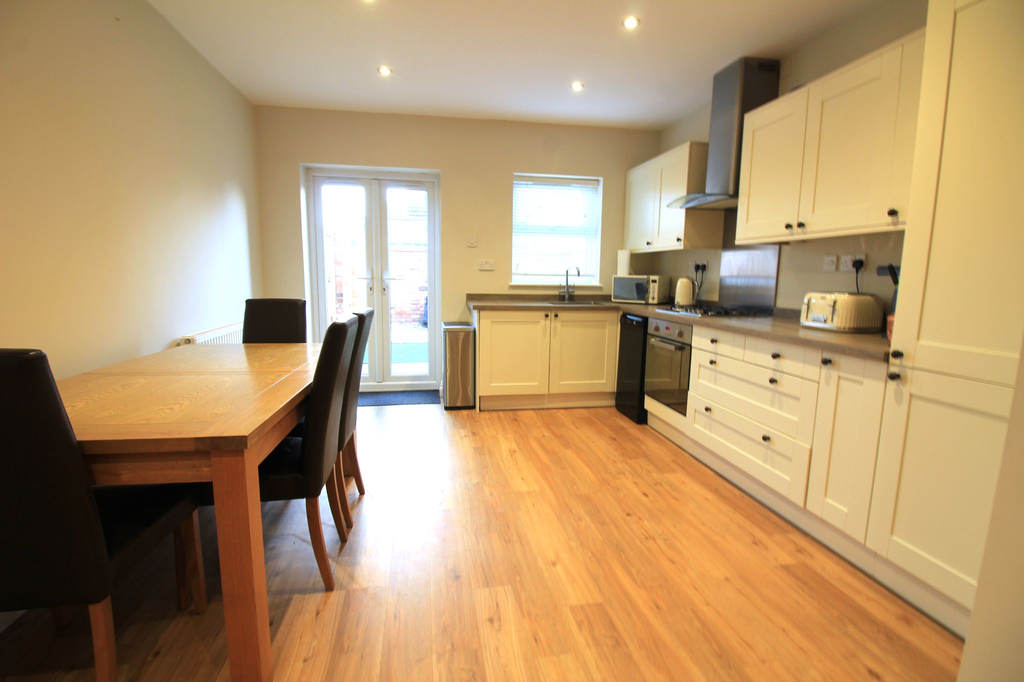 2 bedroom cottage house Let Agreed in Solihull - Photograph 2.