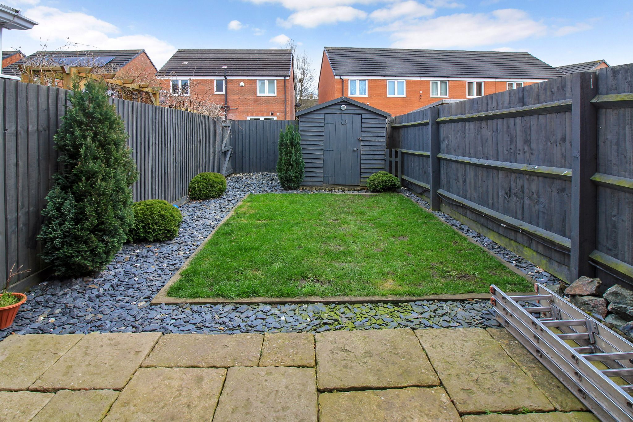 2 bedroom mid terraced house SSTC in Birmingham - Photograph 4.