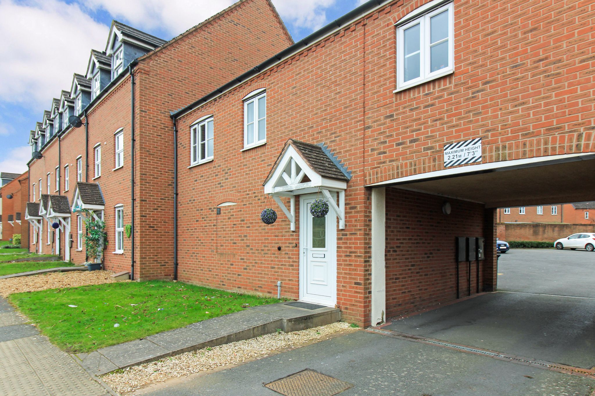 2 bedroom apartment flat/apartment SSTC in Solihull - Photograph 1.