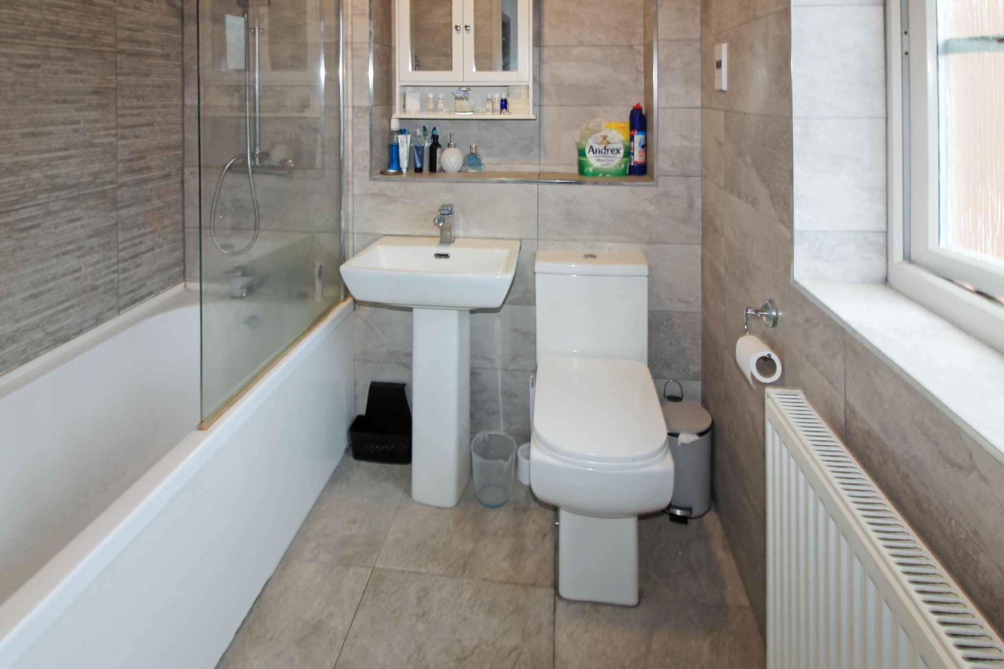 2 bedroom apartment flat/apartment SSTC in Solihull - Photograph 6.