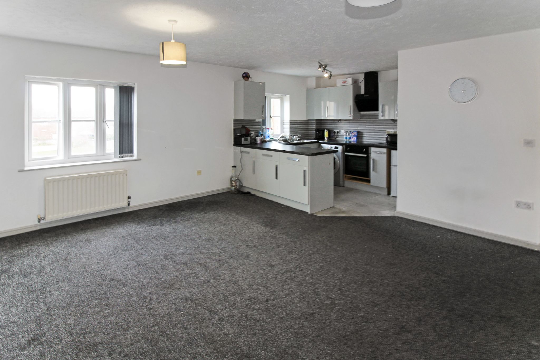 2 bedroom apartment flat/apartment SSTC in Solihull - Photograph 3.