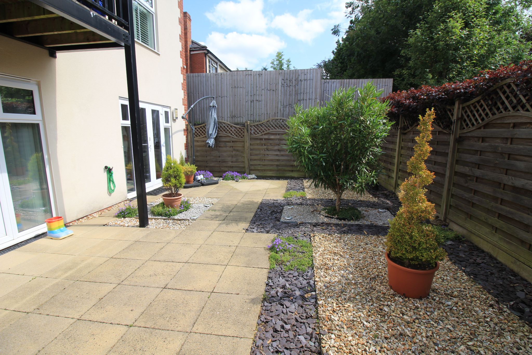 3 bedroom apartment flat/apartment SSTC in Solihull - Photograph 12.