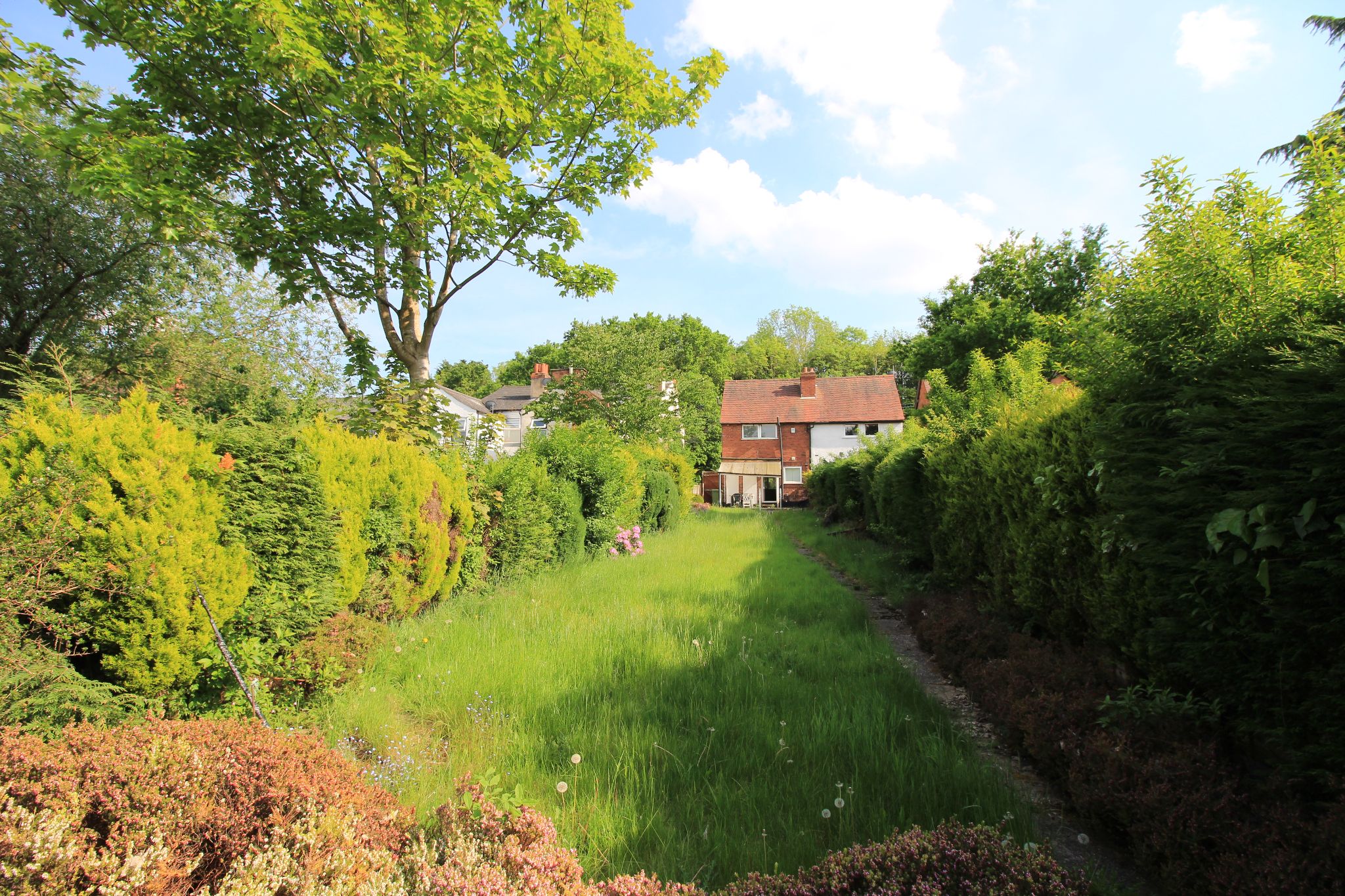 2 bedroom semi-detached house SSTC in Solihull - Photograph 3.