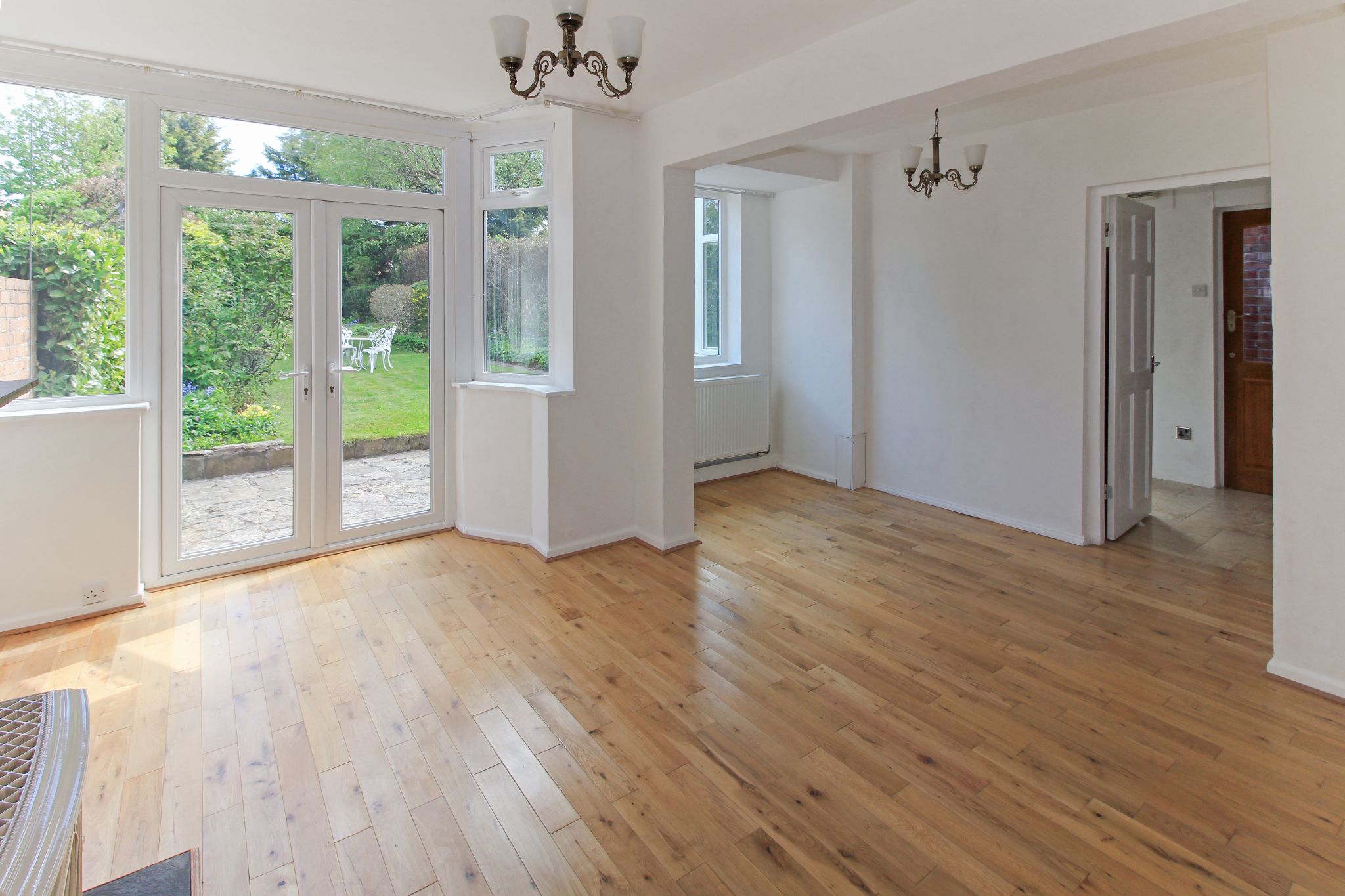 3 bedroom semi-detached house SSTC in Solihull - Photograph 5.