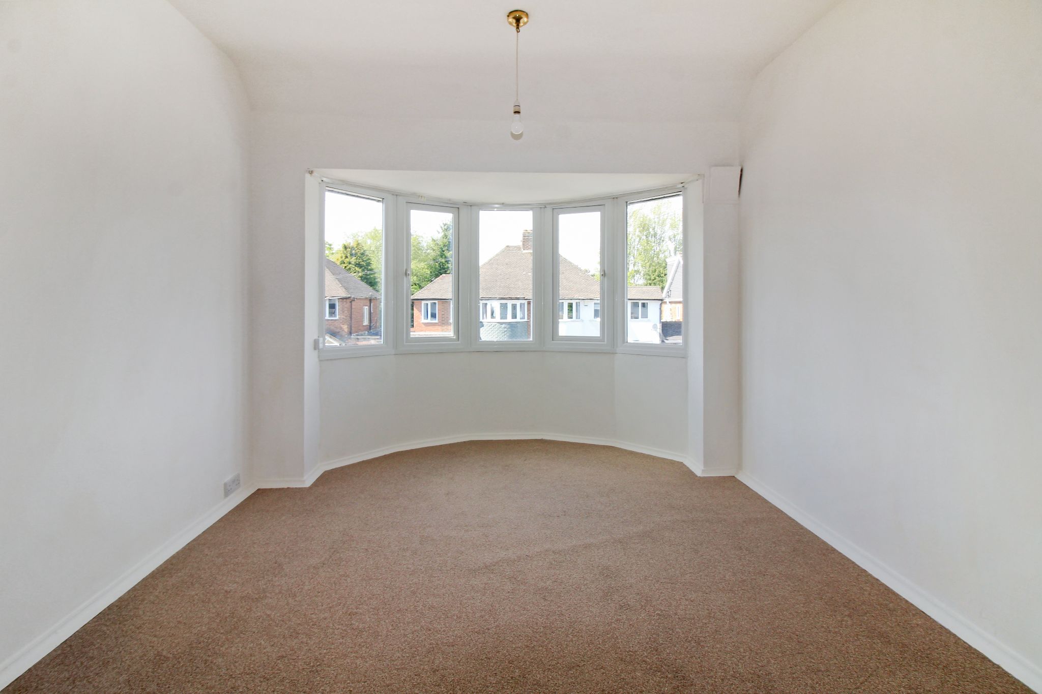 3 bedroom semi-detached house SSTC in Solihull - Photograph 9.