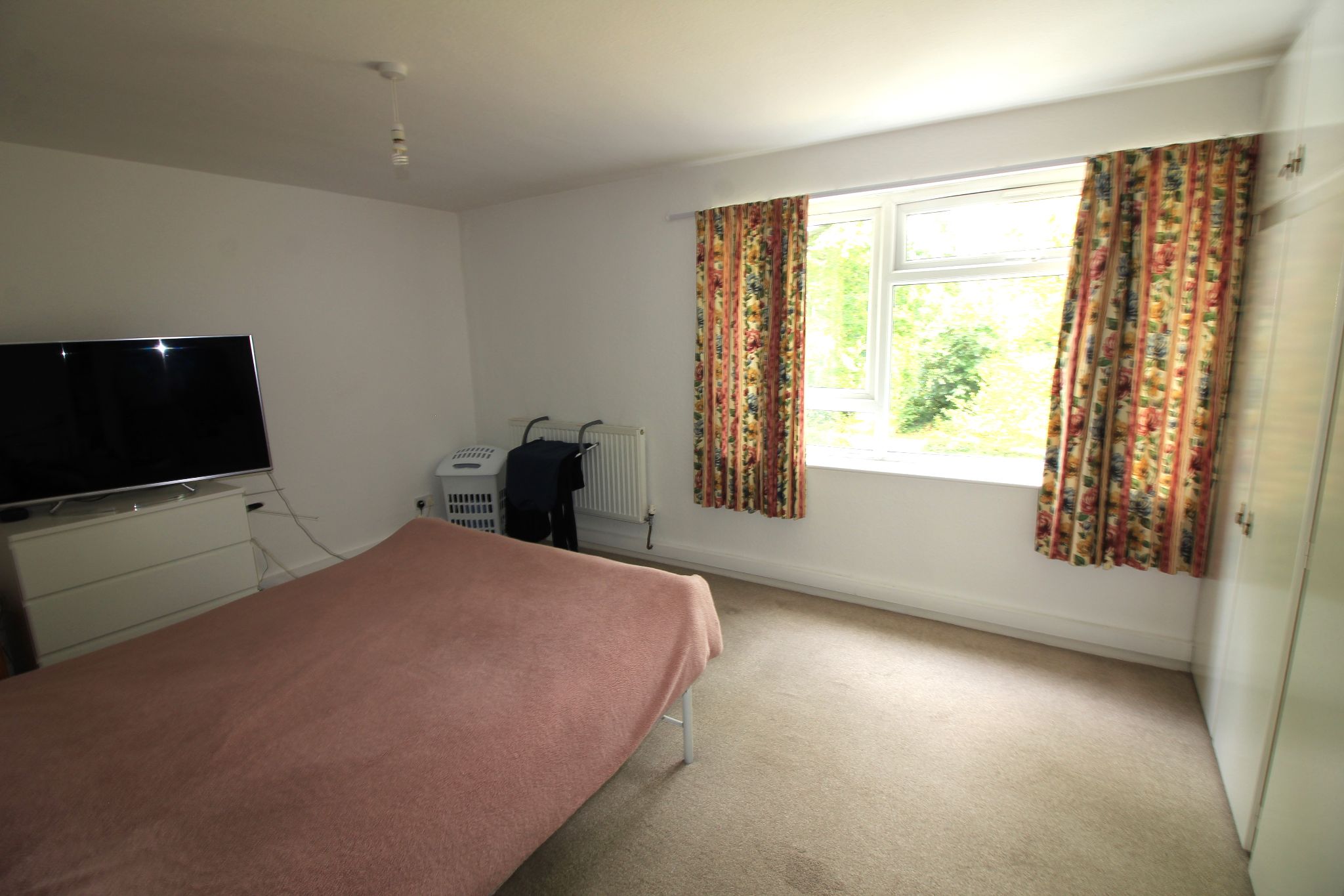 3 bedroom apartment flat/apartment SSTC in Solihull - Photograph 7.