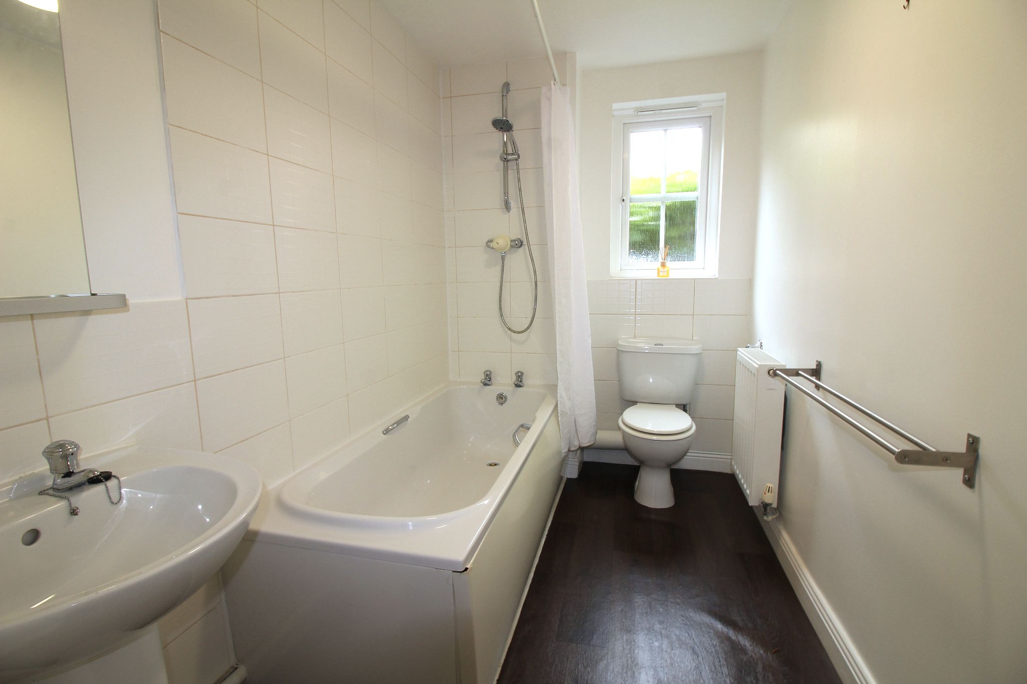 2 bedroom apartment flat/apartment Let Agreed in Solihull - Photograph 7.