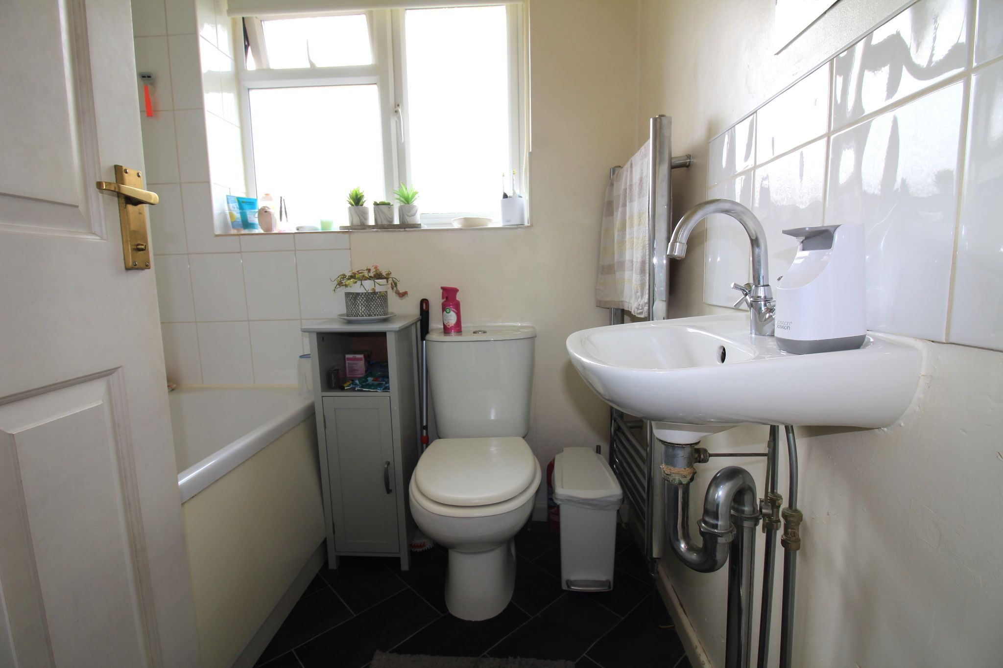2 bedroom semi-detached house SSTC in Birmingham - Photograph 6.