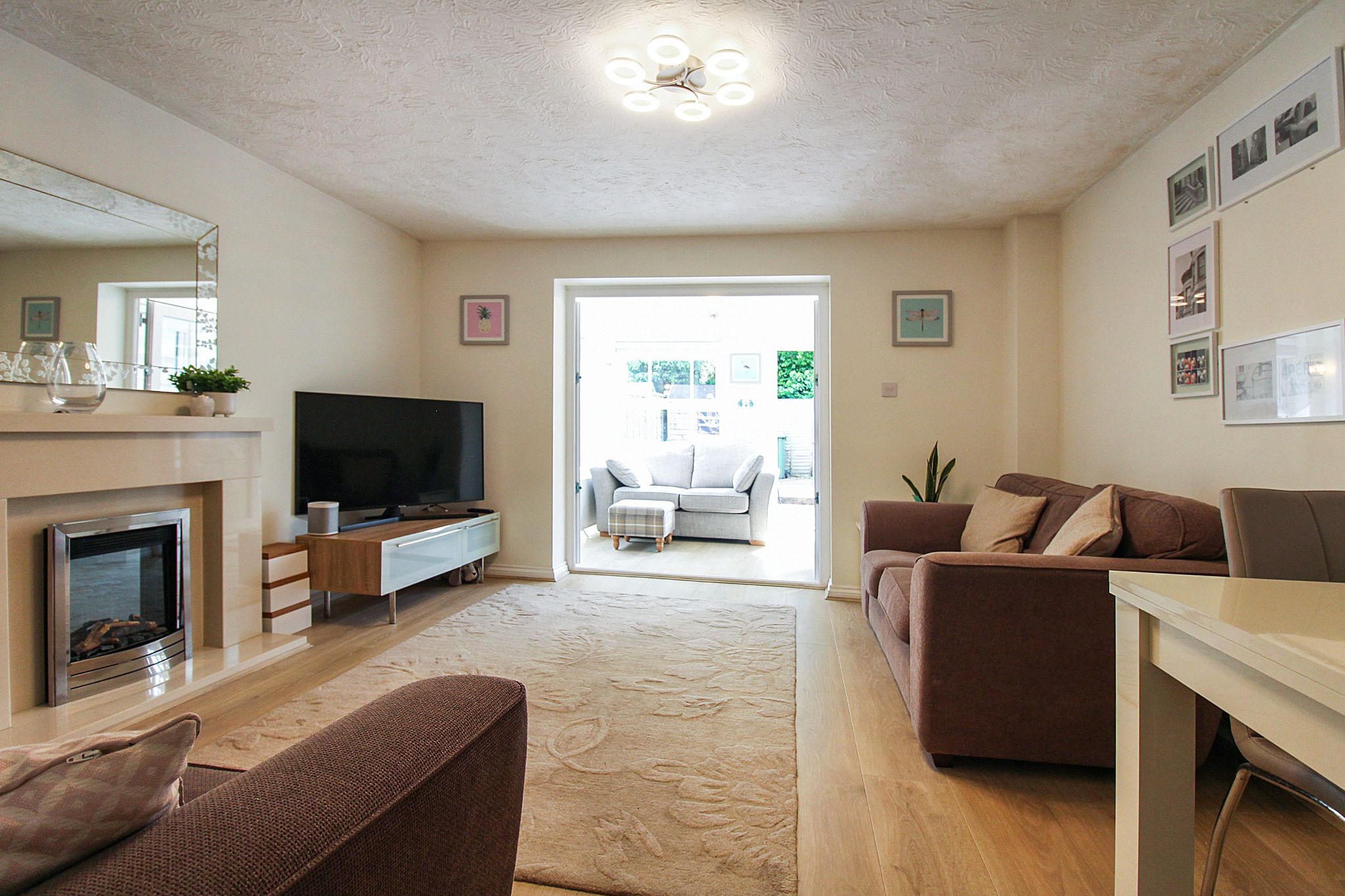 2 bedroom mid terraced house Let Agreed in Solihull - Photograph 3.