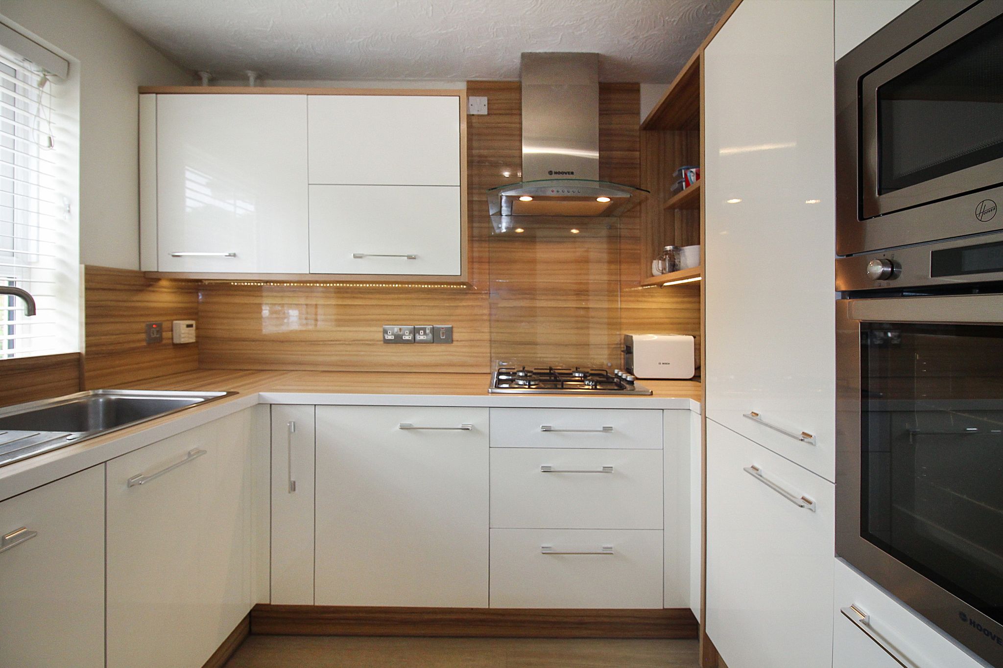 2 bedroom mid terraced house Let Agreed in Solihull - Photograph 2.