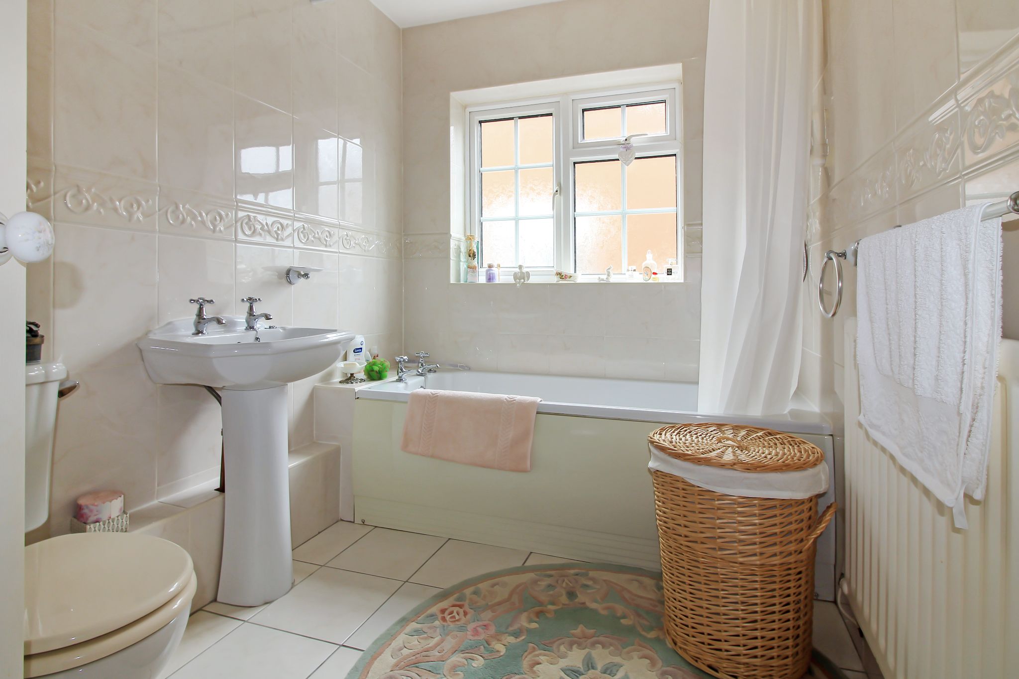 4 bedroom detached house SSTC in Solihull - Photograph 9.