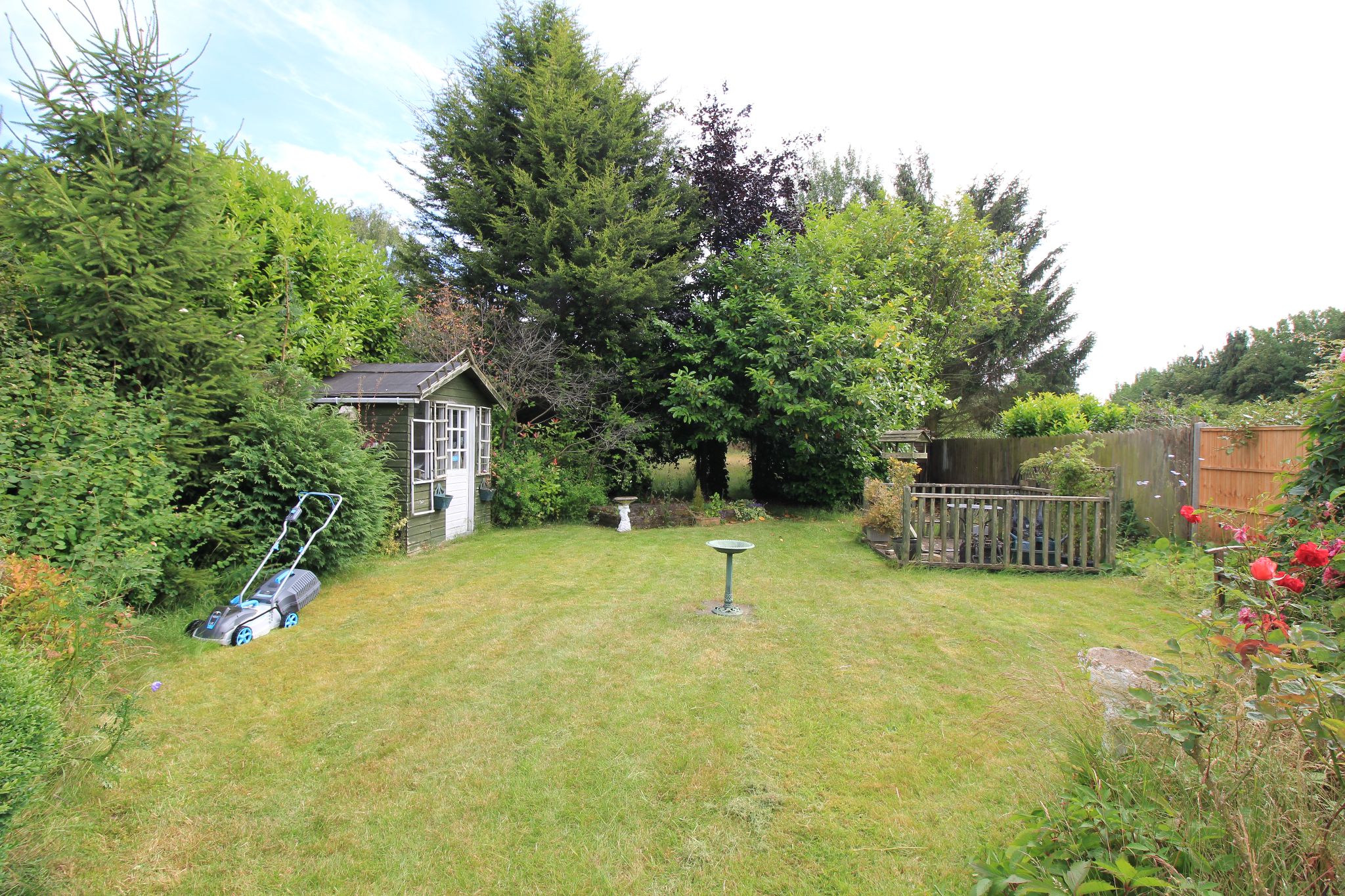 3 bedroom detached bungalow SSTC in Birmingham - Photograph 3.