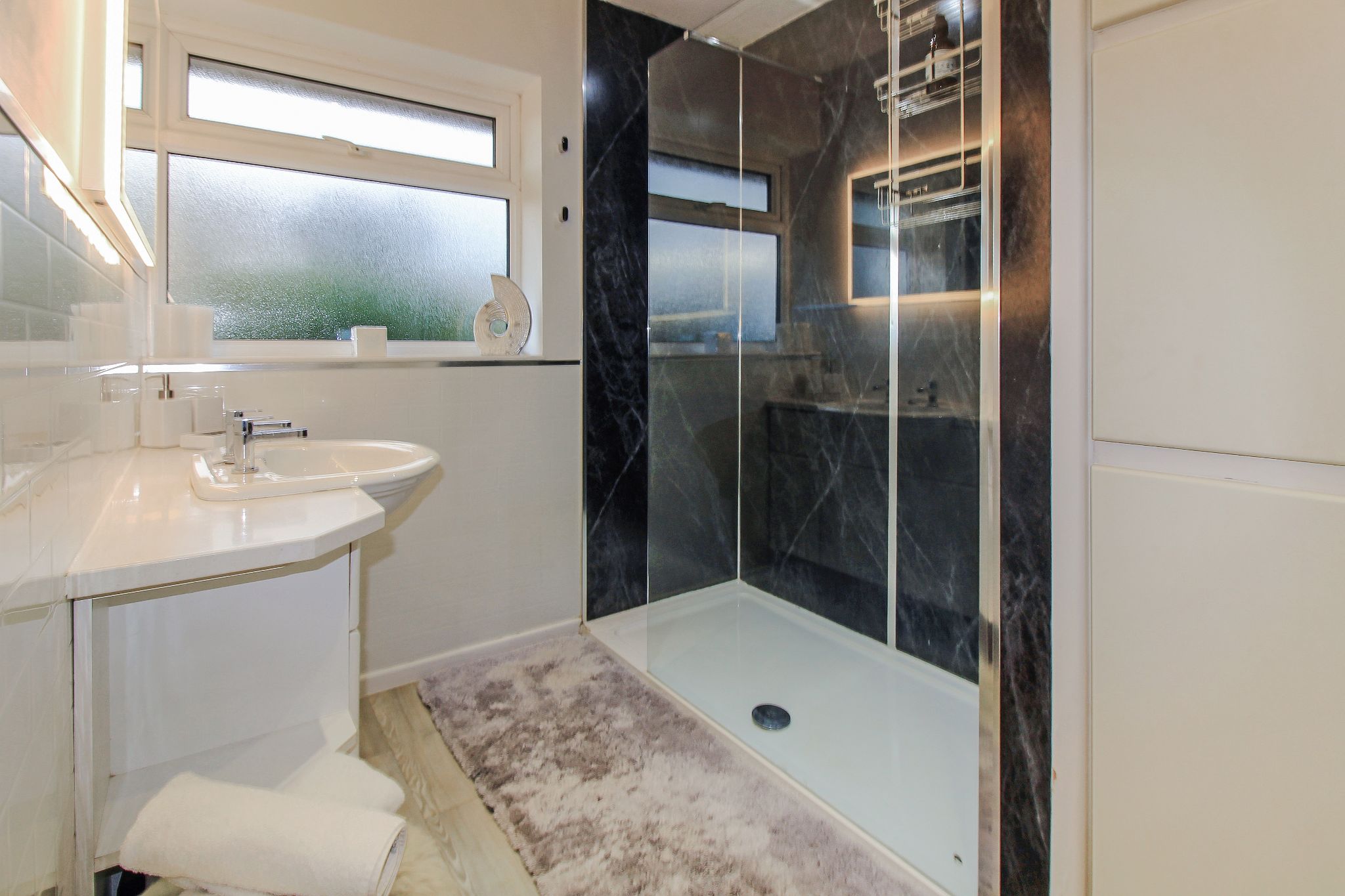 4 bedroom detached house For Sale in Solihull - Photograph 10.