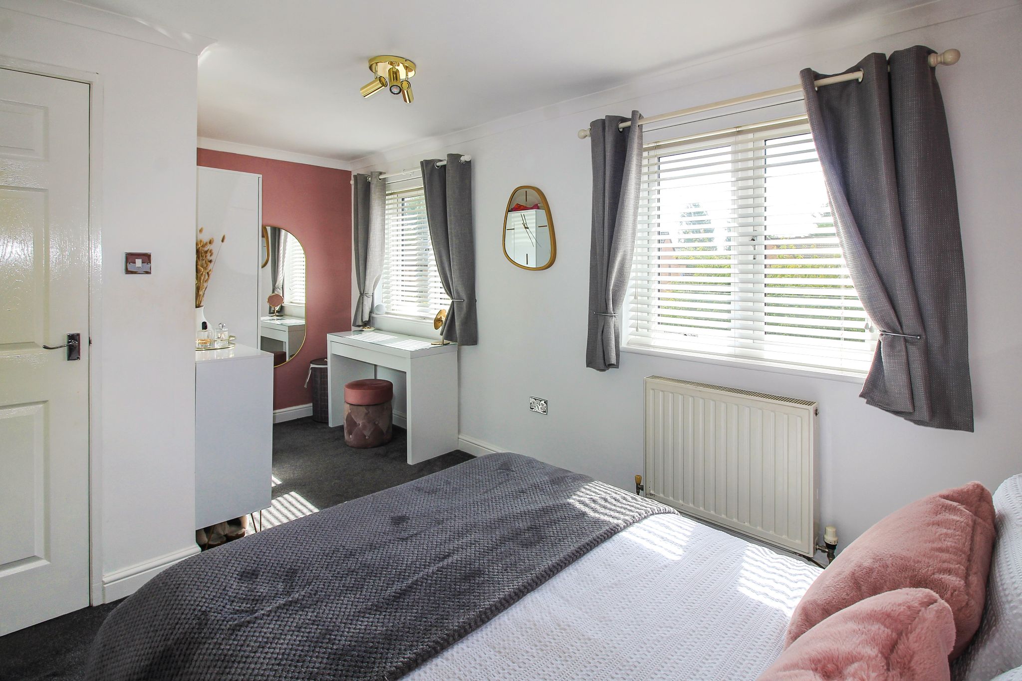 4 bedroom semi-detached house SSTC in Solihull - Bedroom 2.