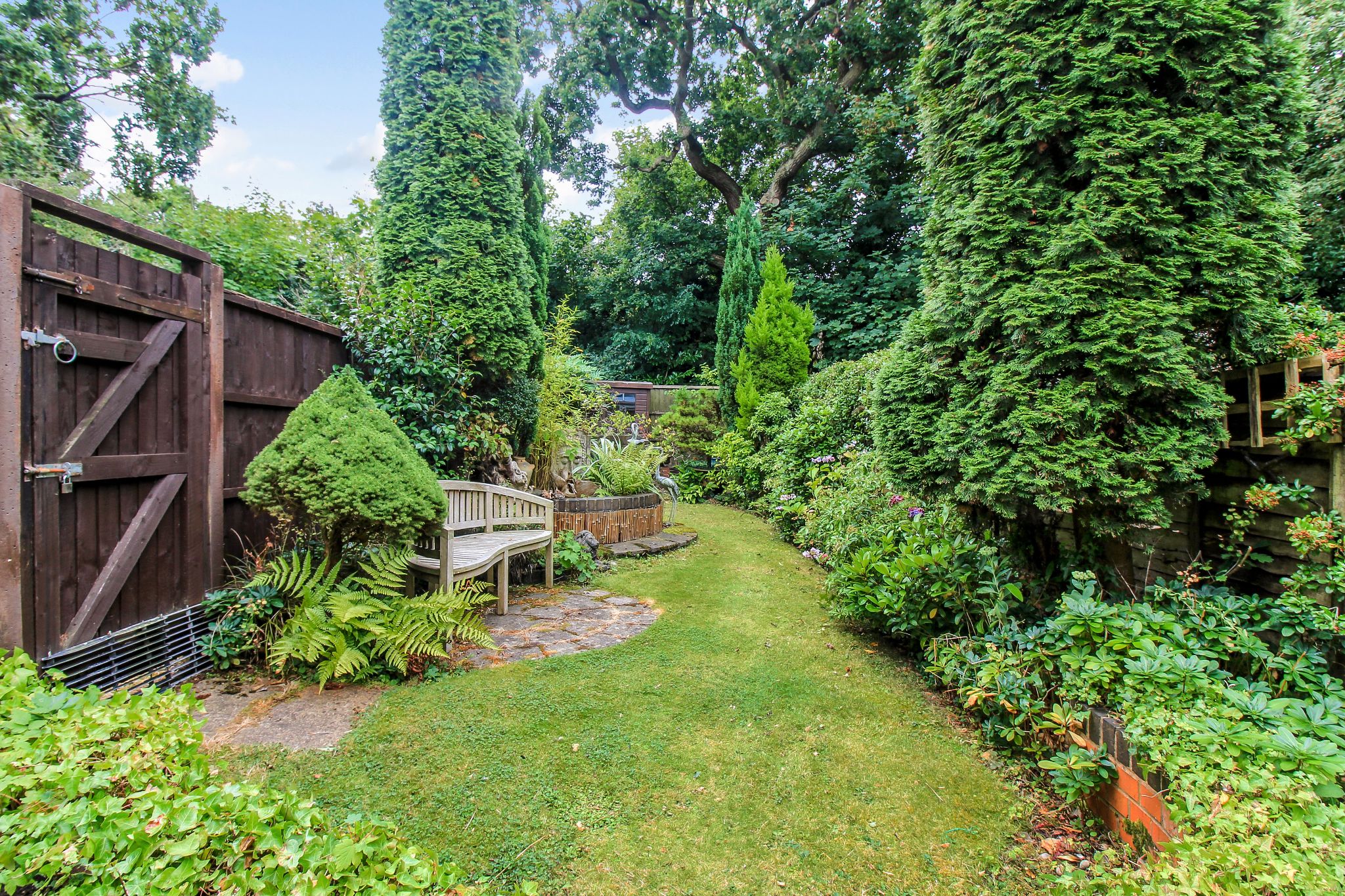 2 bedroom end terraced house SSTC in Solihull - Photograph 6.