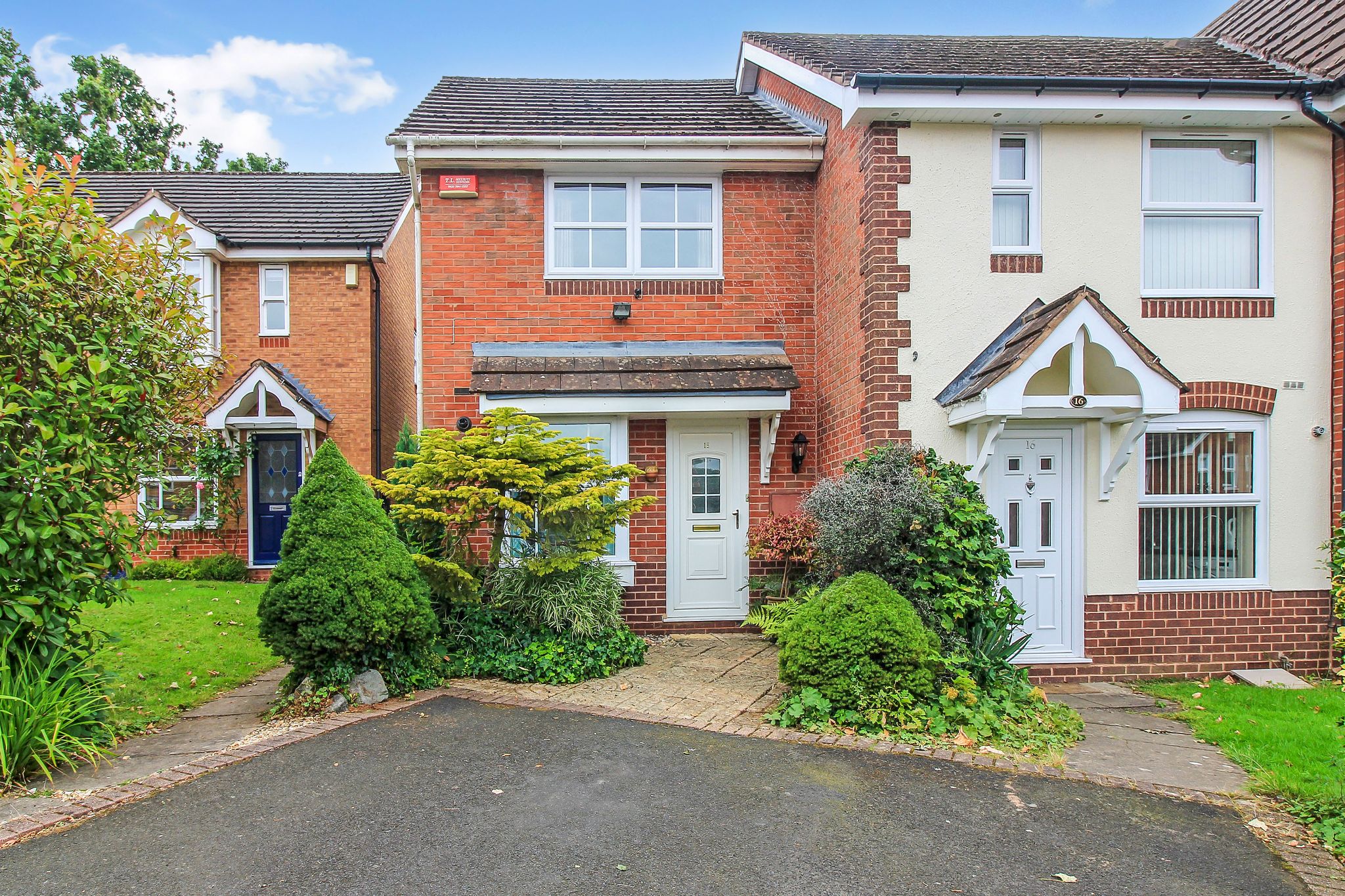 2 bedroom end terraced house SSTC in Solihull - Photograph 1.