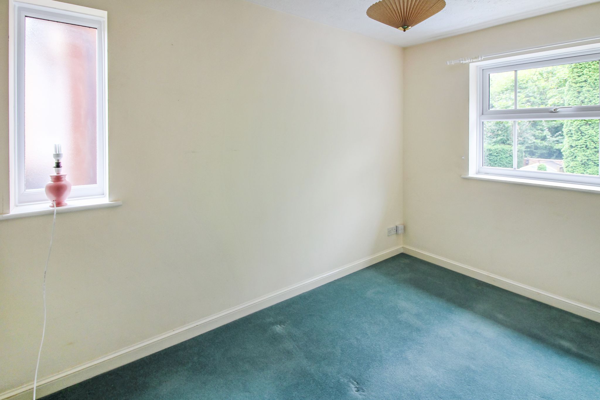 2 bedroom end terraced house SSTC in Solihull - Photograph 9.
