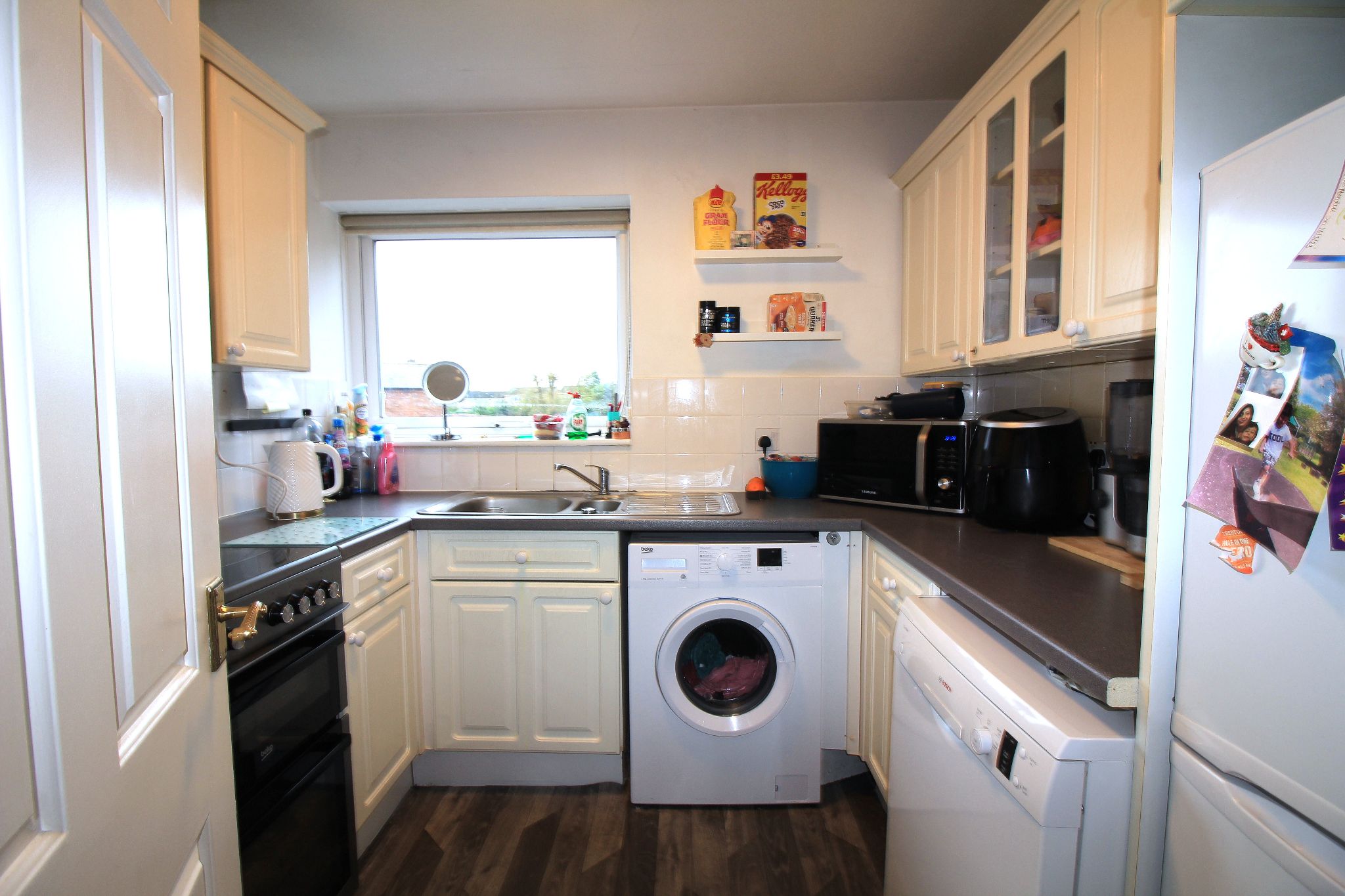 2 bedroom apartment flat/apartment SSTC in Solihull - Photograph 4.