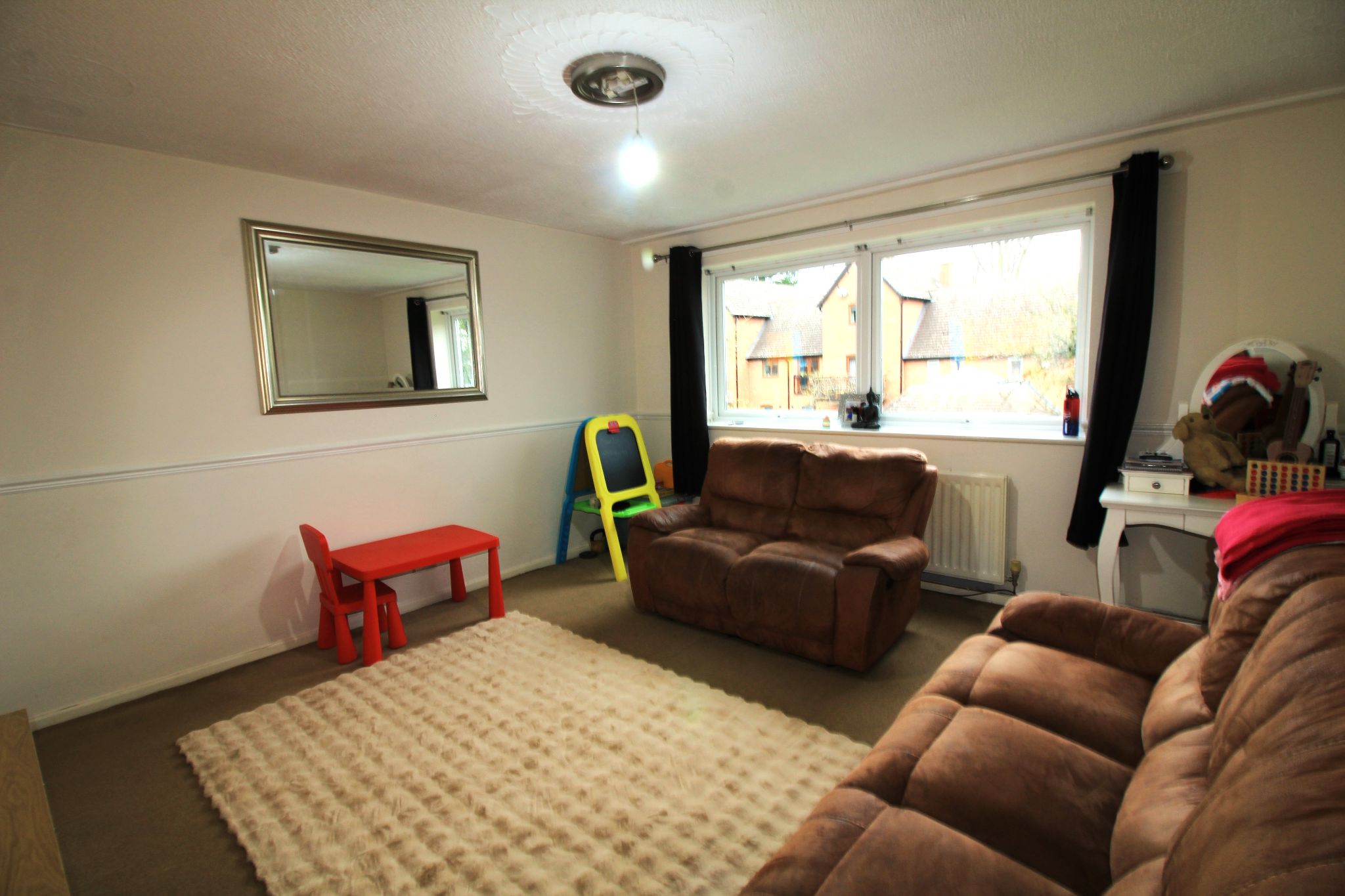 2 bedroom apartment flat/apartment SSTC in Solihull - Photograph 3.