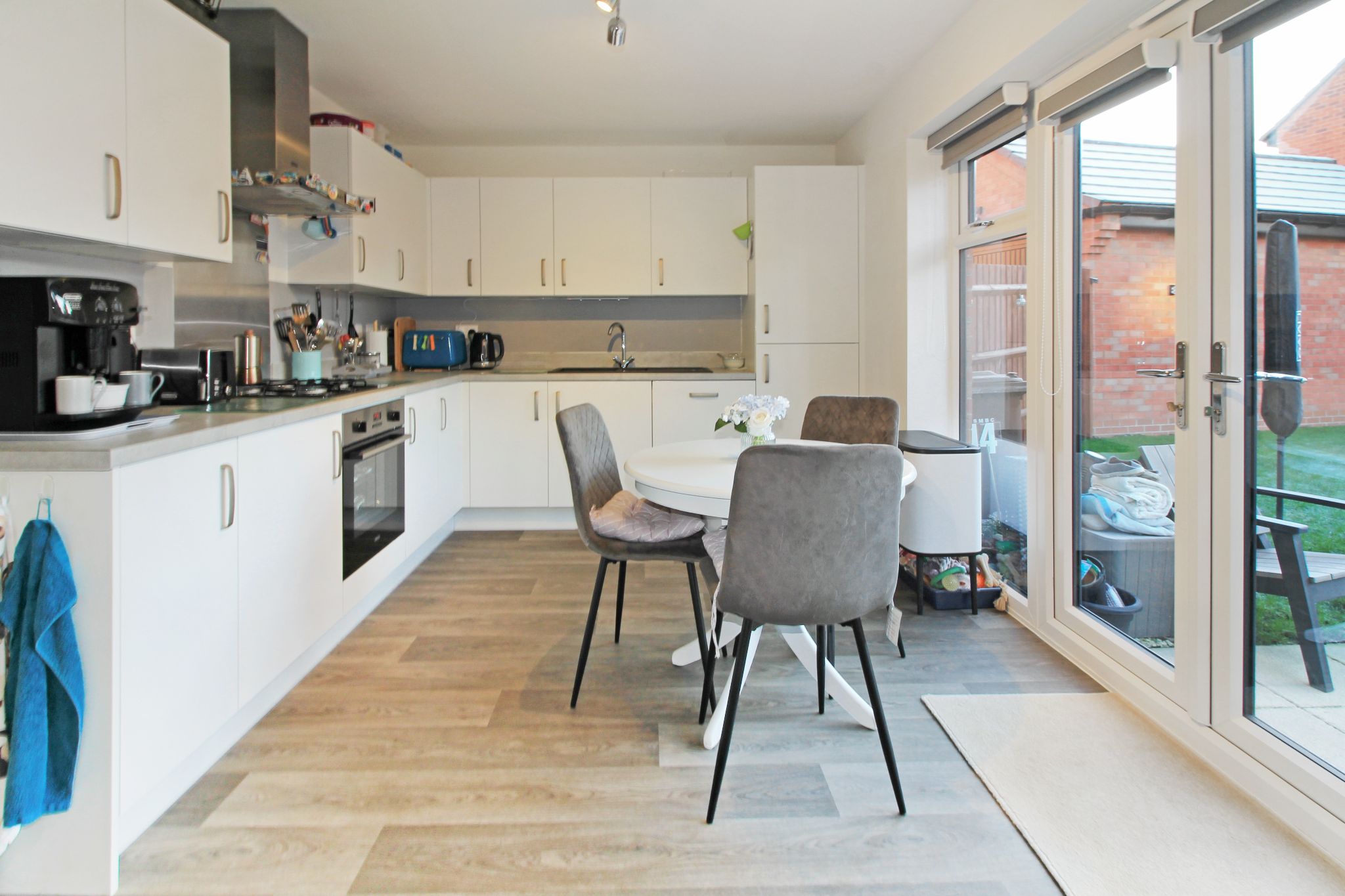 3 bedroom detached house SSTC in Solihull - KITCHEN.