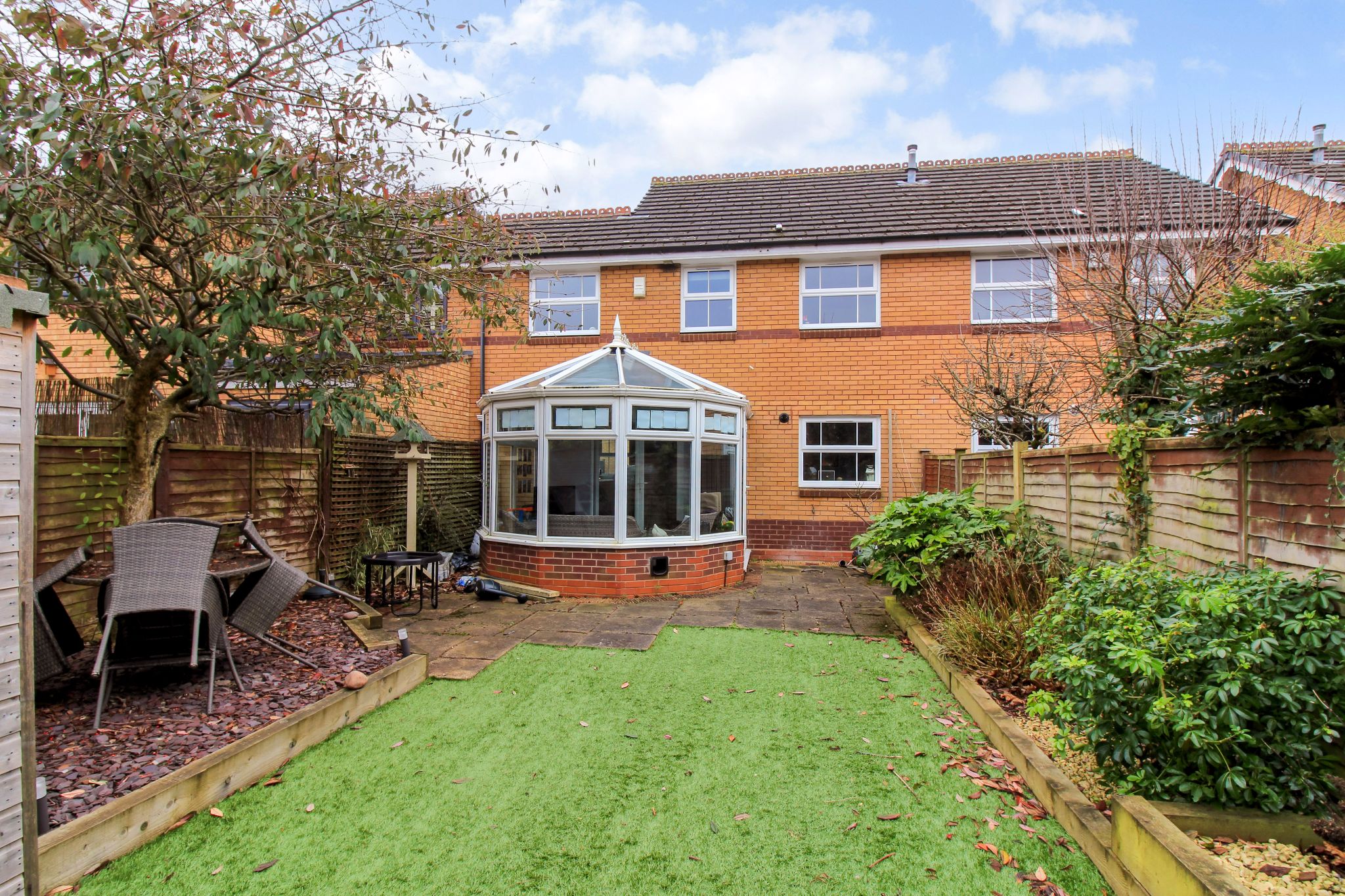 3 bedroom semi-detached house SSTC in Solihull - Photograph 13.