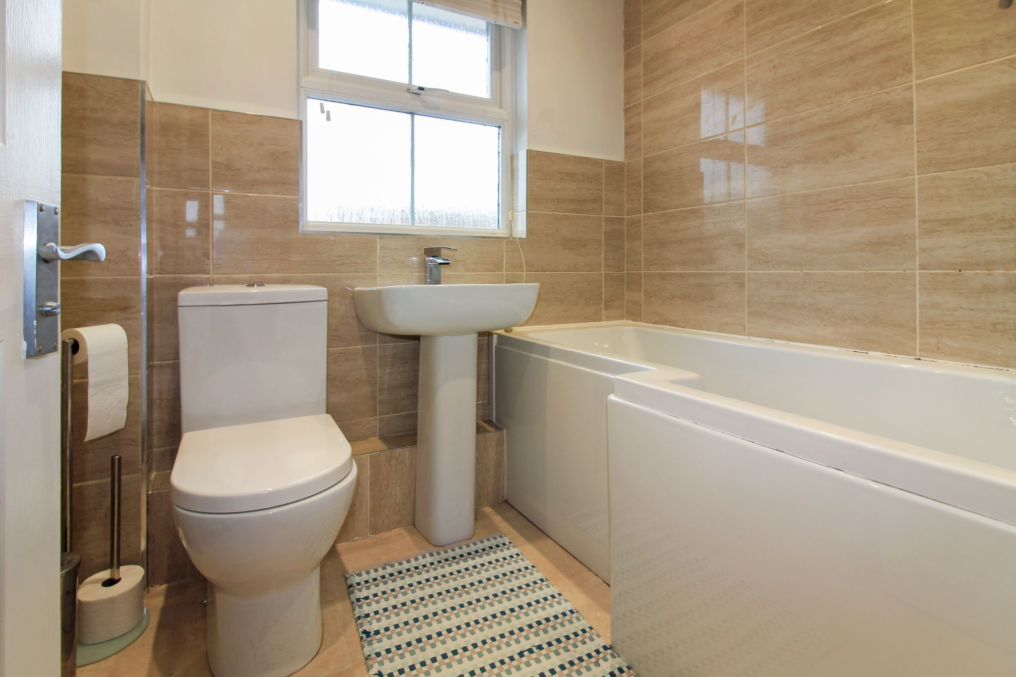 3 bedroom semi-detached house SSTC in Solihull - Photograph 9.