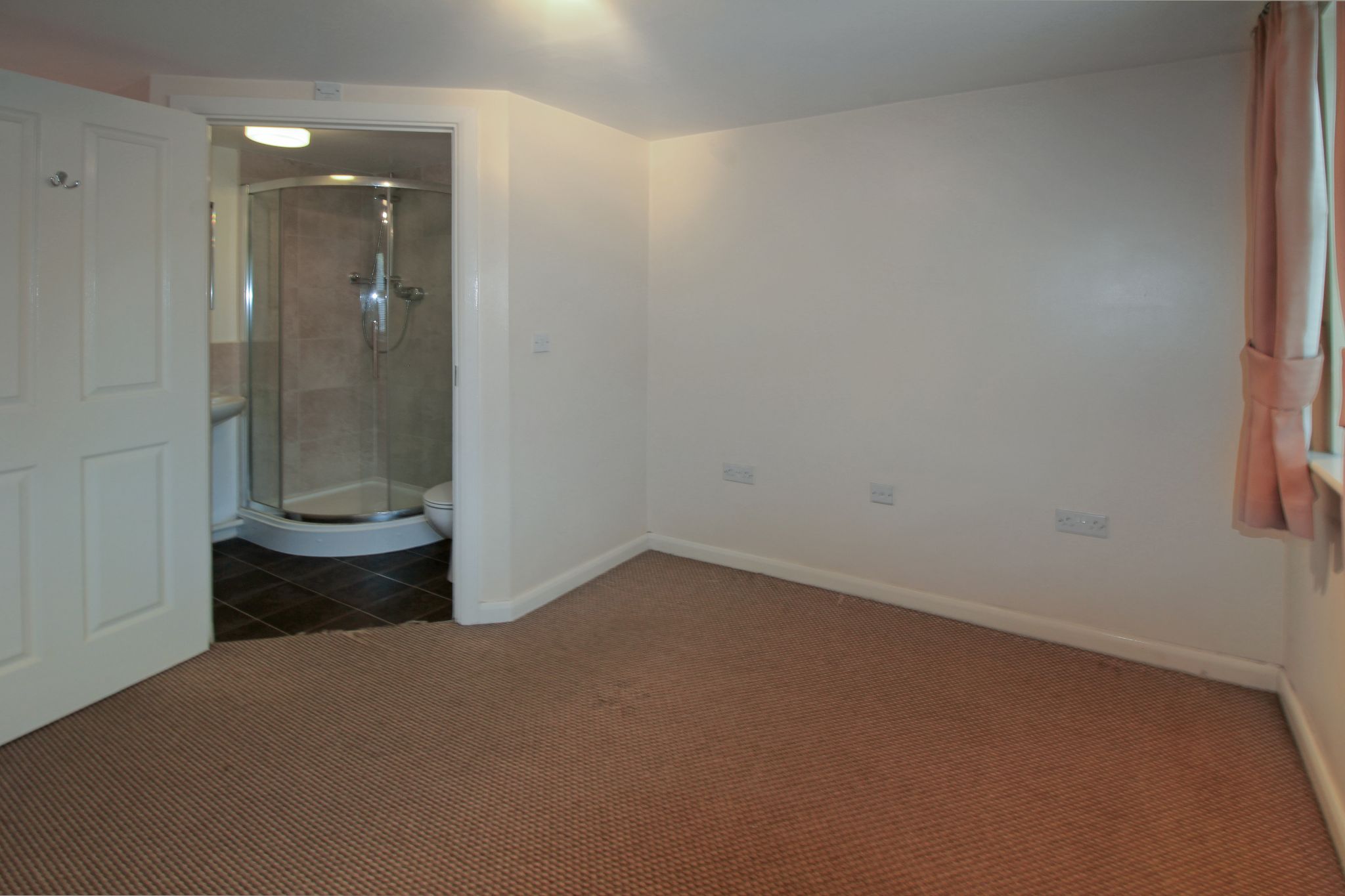 2 bedroom apartment flat/apartment SSTC in Birmingham - Photograph 5.