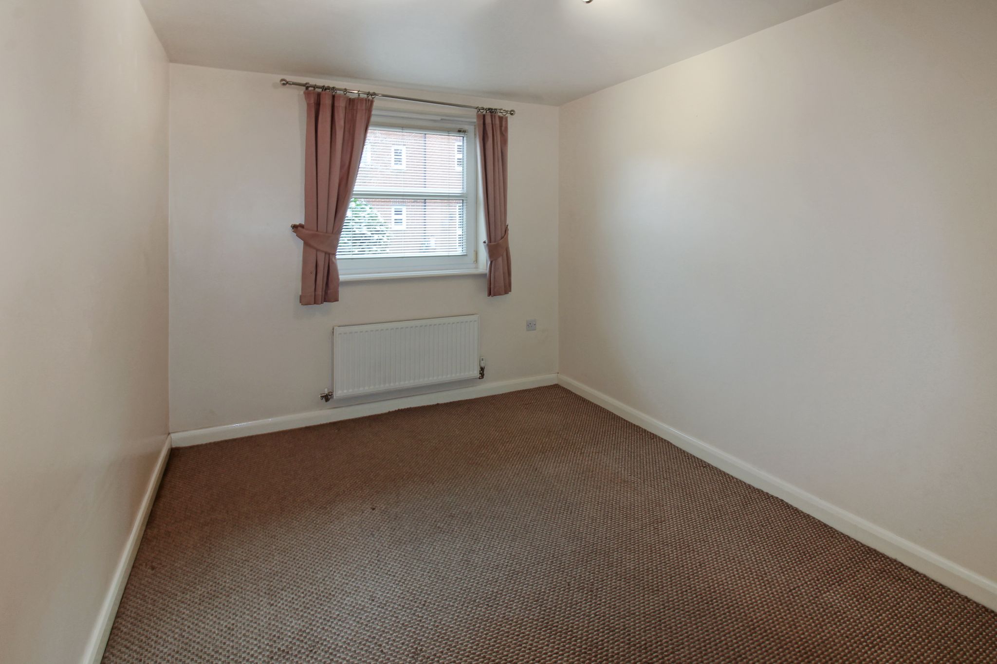 2 bedroom apartment flat/apartment SSTC in Birmingham - Photograph 8.