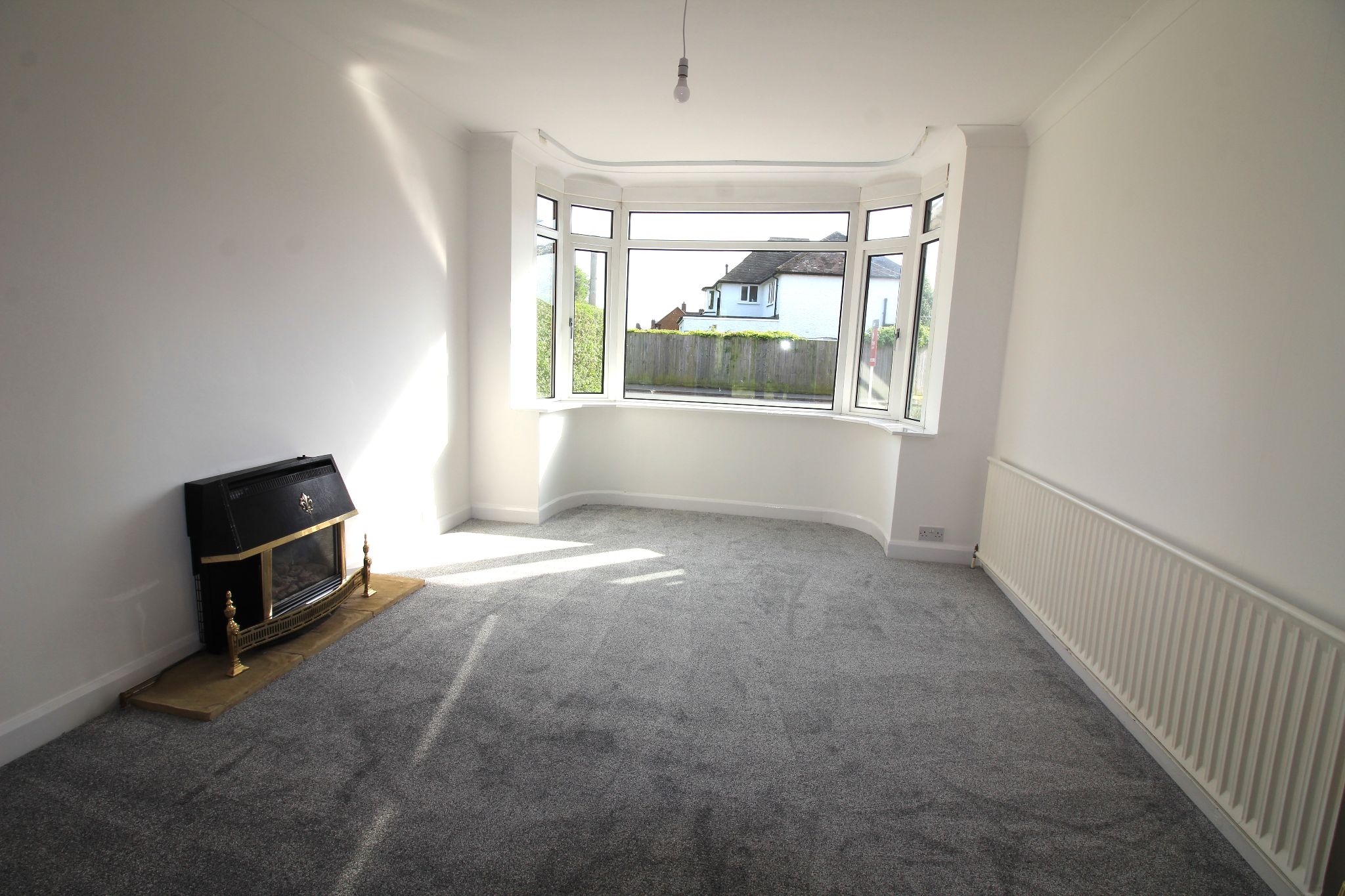 6 bedroom detached house To Let in Solihull - Photograph 8.