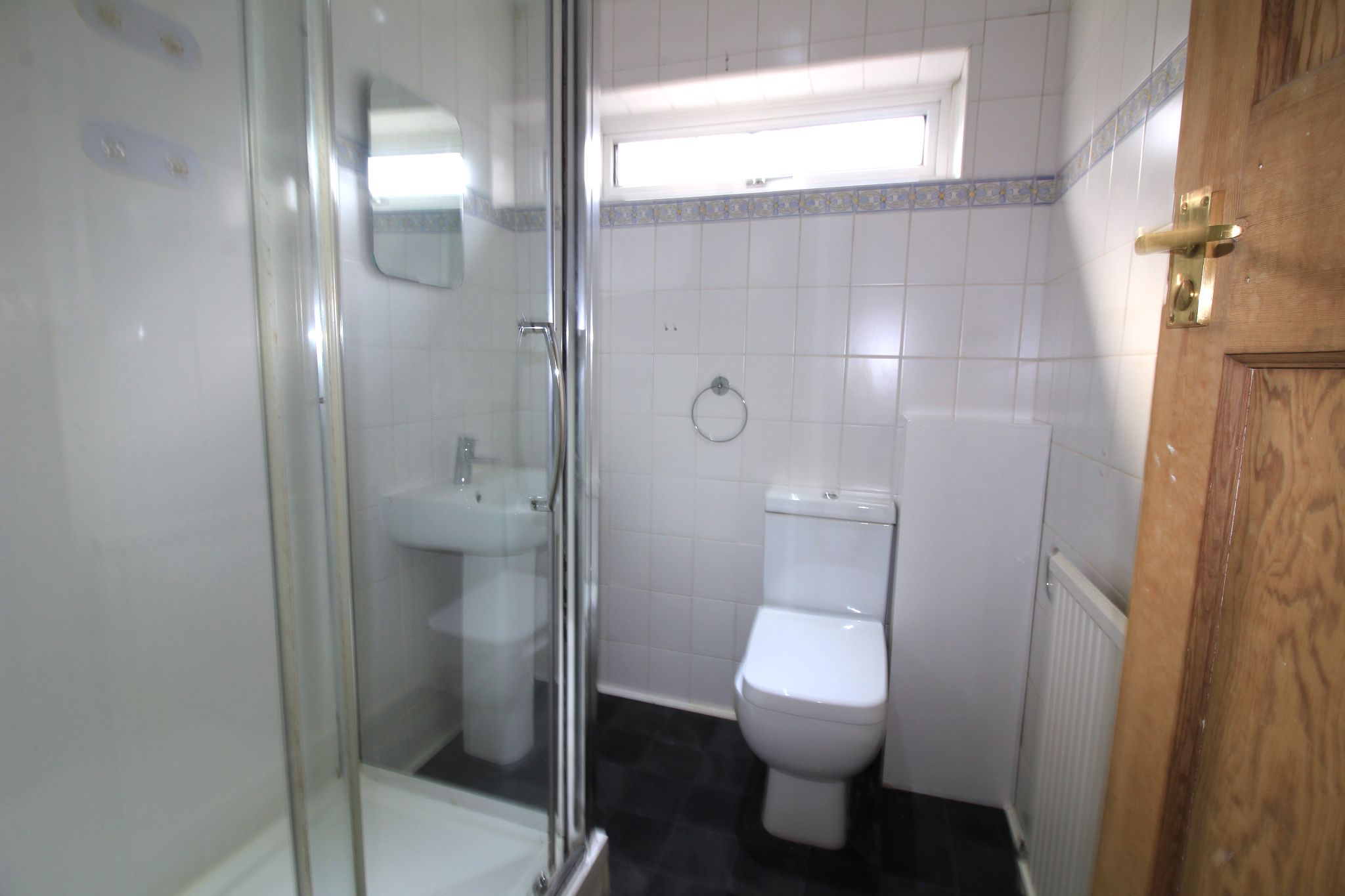 6 bedroom detached house To Let in Solihull - Photograph 17.