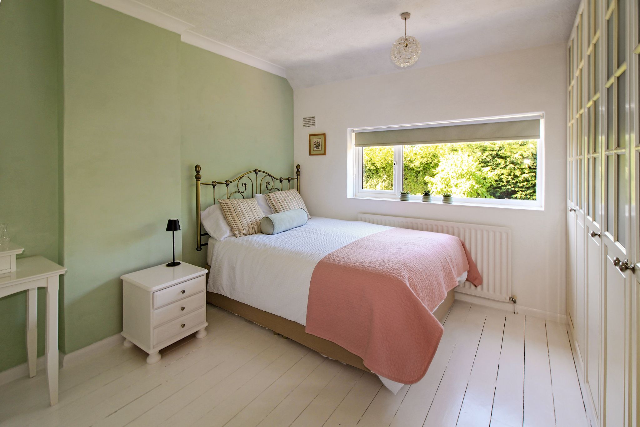 4 bedroom semi-detached house SSTC in Solihull - Photograph 8.