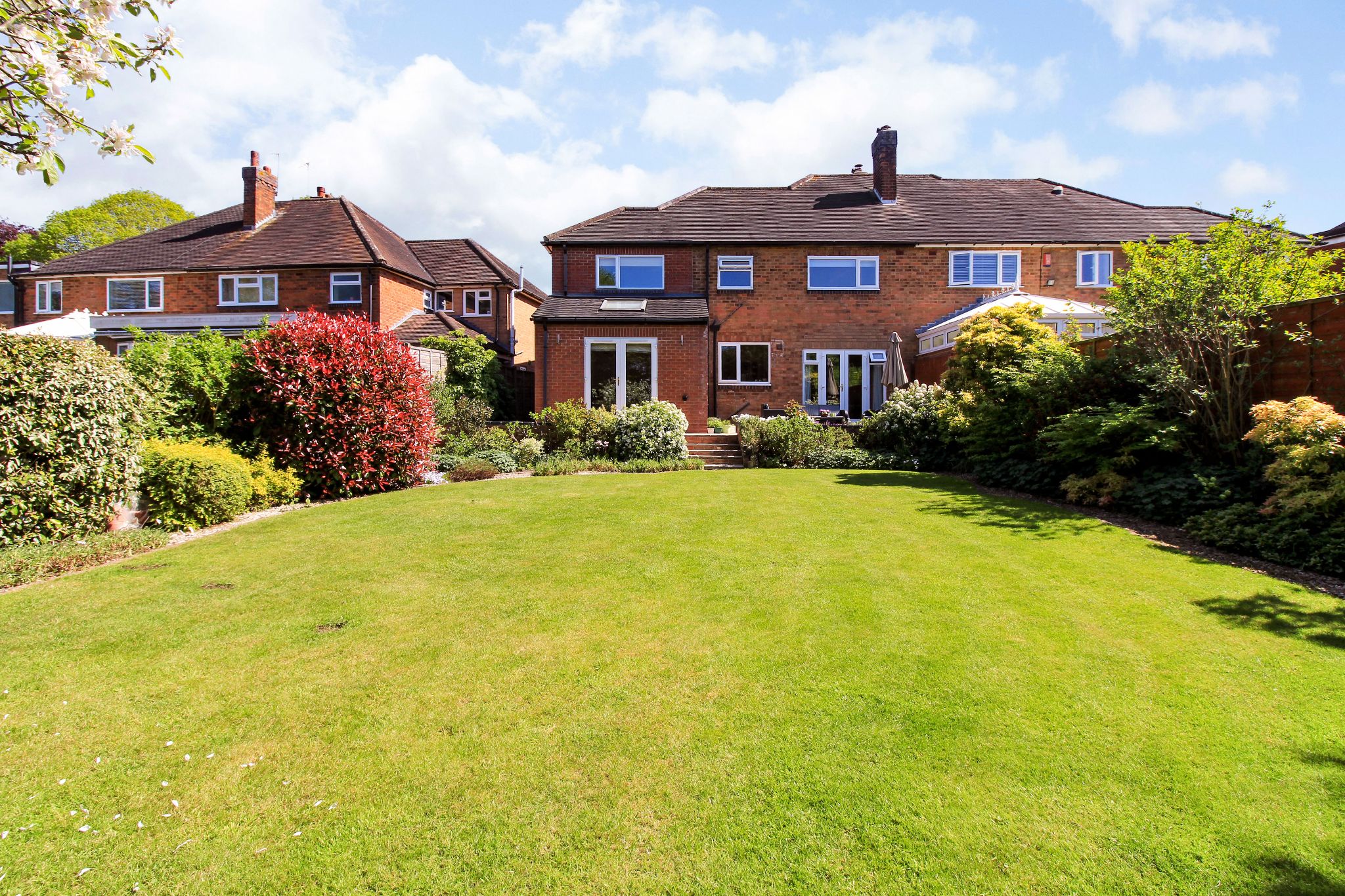 4 bedroom semi-detached house SSTC in Solihull - Photograph 16.