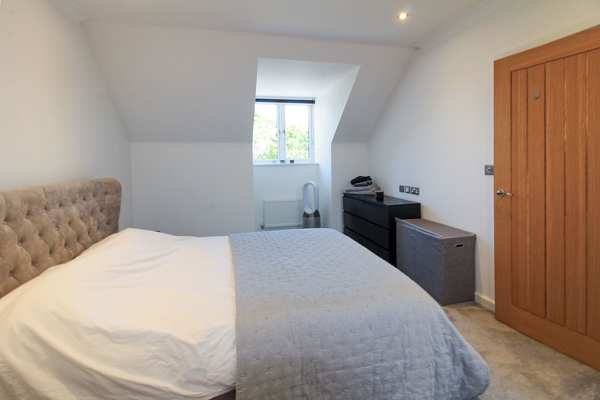 3 bedroom semi-detached house SSTC in Solihull - Photograph 9.