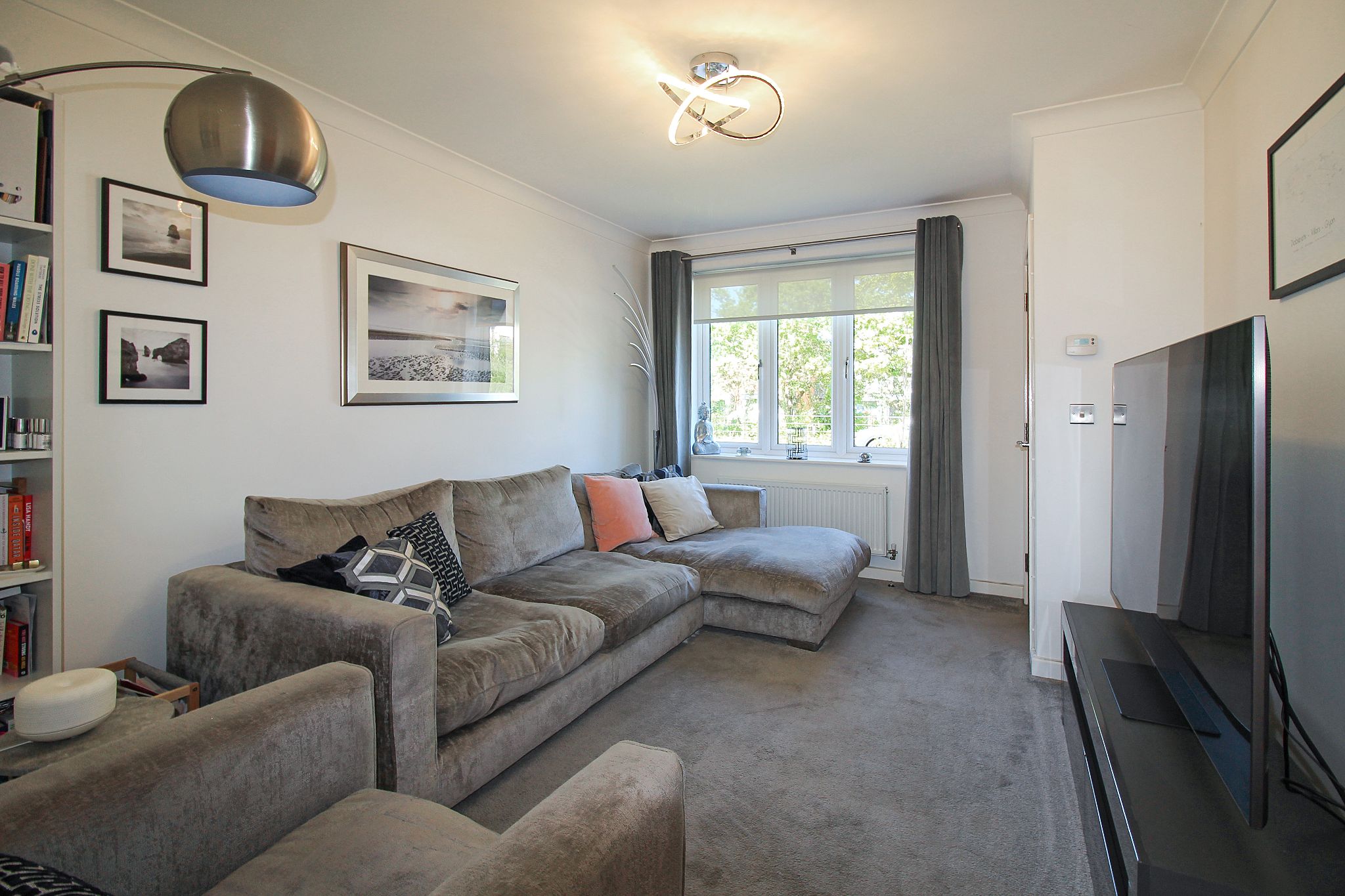 3 bedroom semi-detached house SSTC in Solihull - Photograph 2.
