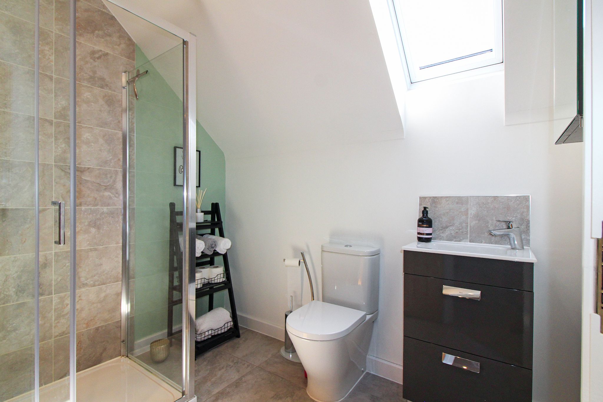 3 bedroom semi-detached house SSTC in Solihull - Photograph 10.