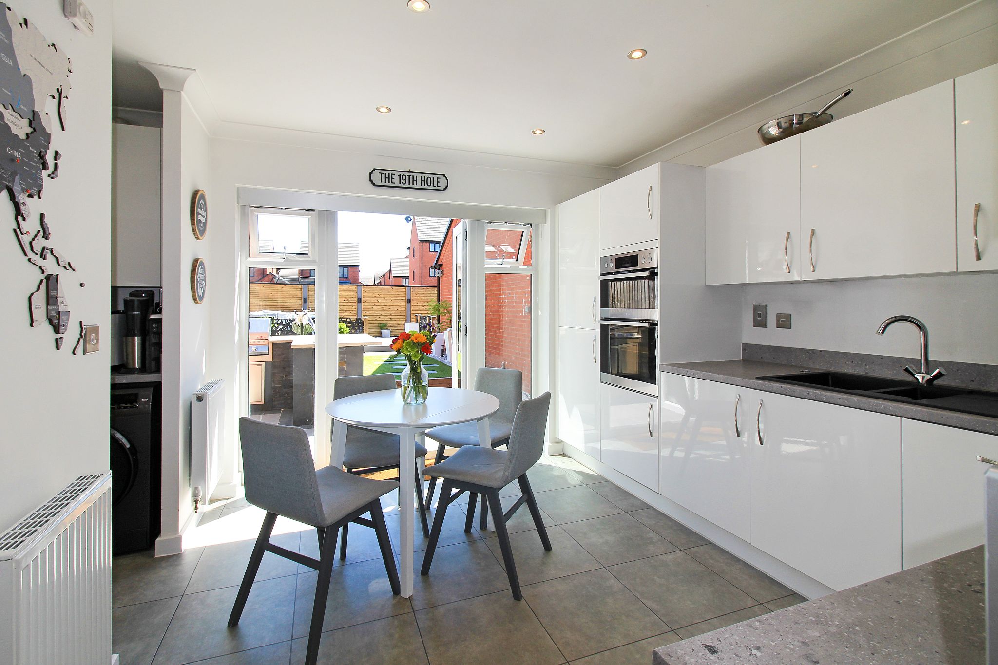 3 bedroom semi-detached house SSTC in Solihull - Photograph 3.