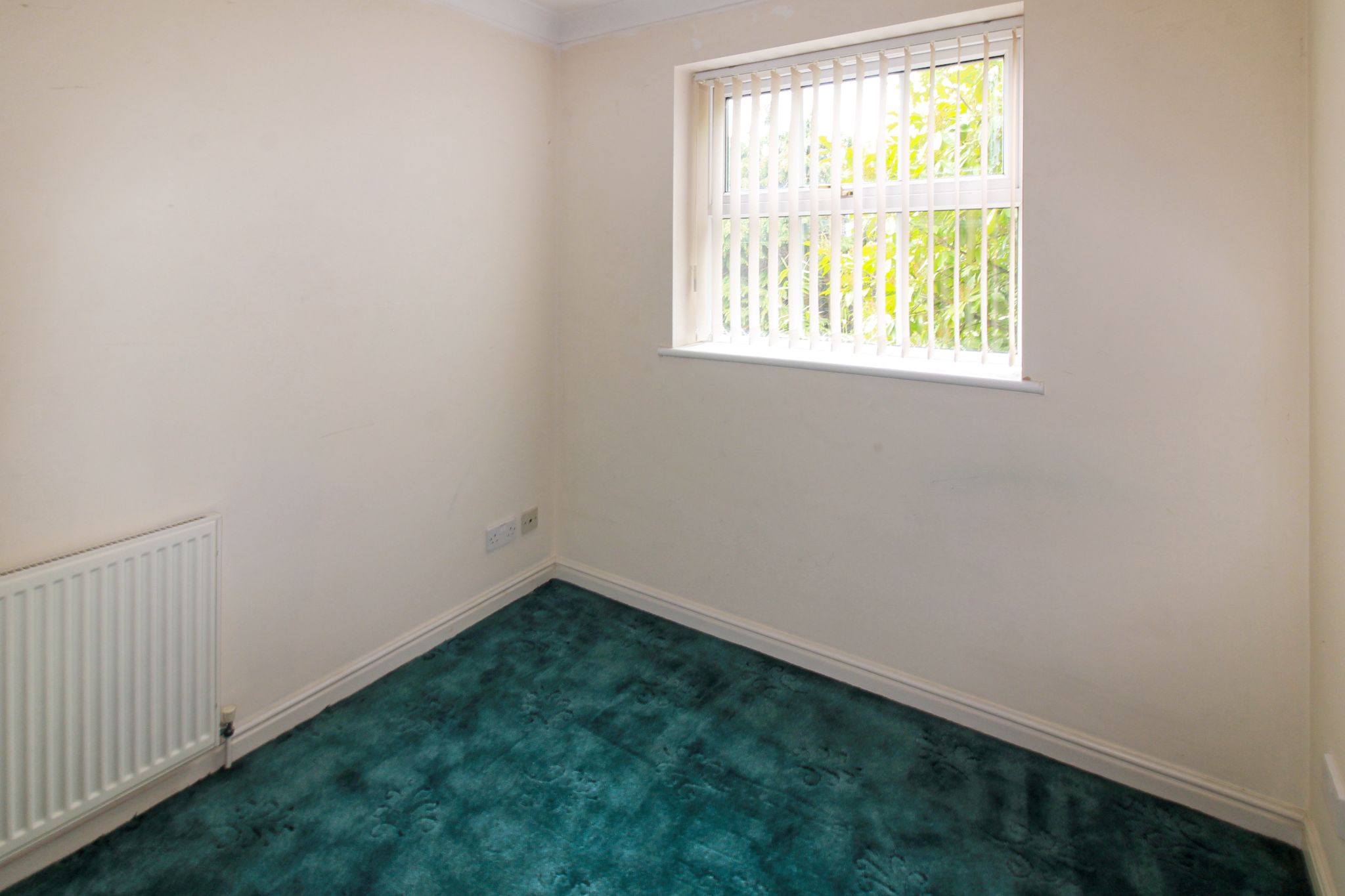 3 bedroom semi-detached house SSTC in Solihull - Photograph 15.